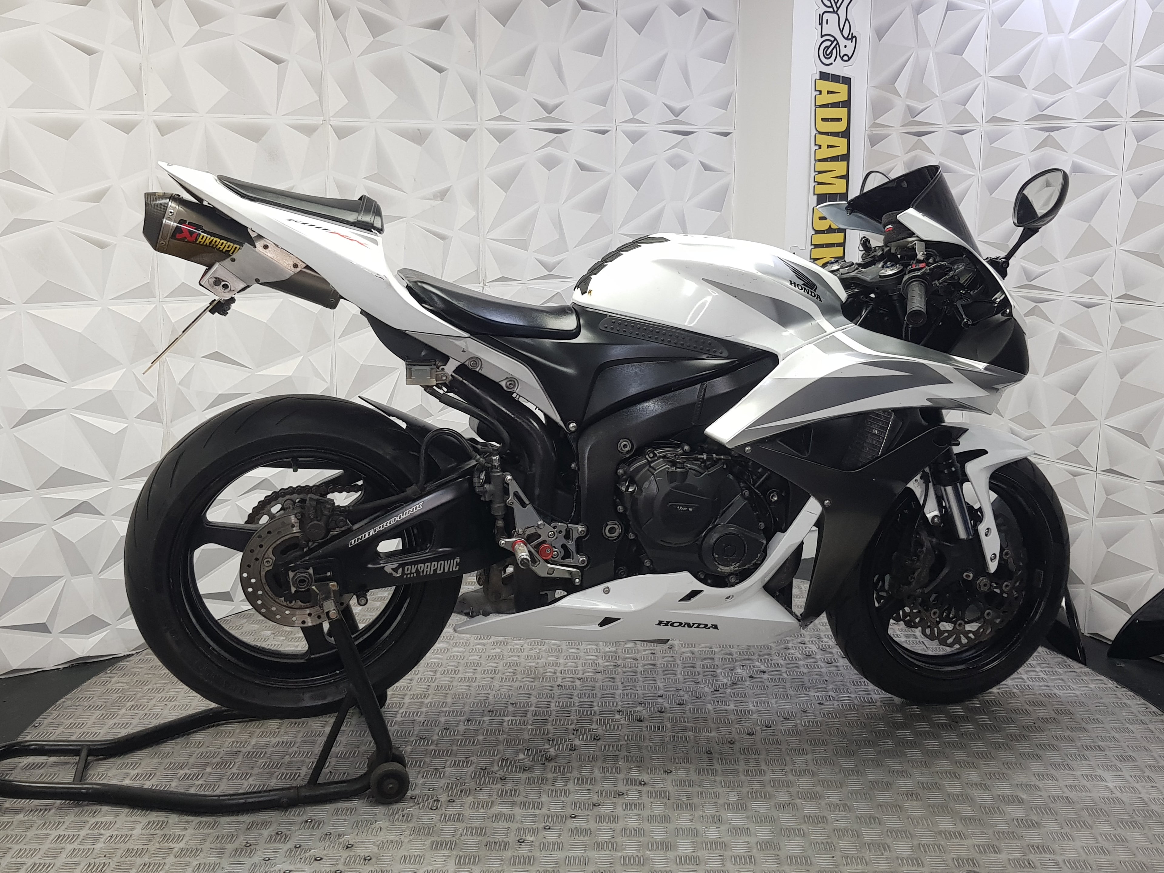2008 SW08KDZ HONDA CBR600RR