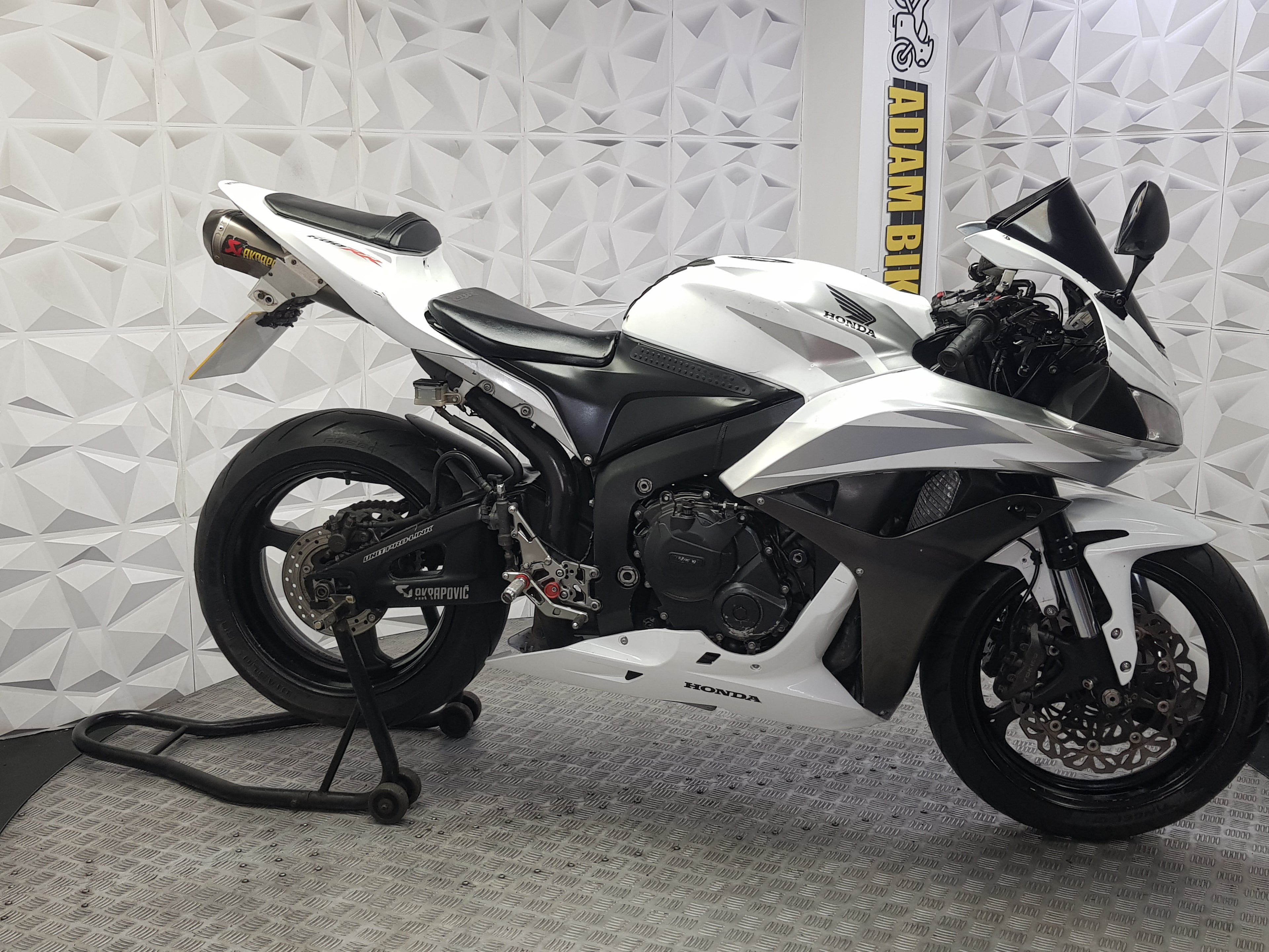 2008 SW08KDZ HONDA CBR600RR