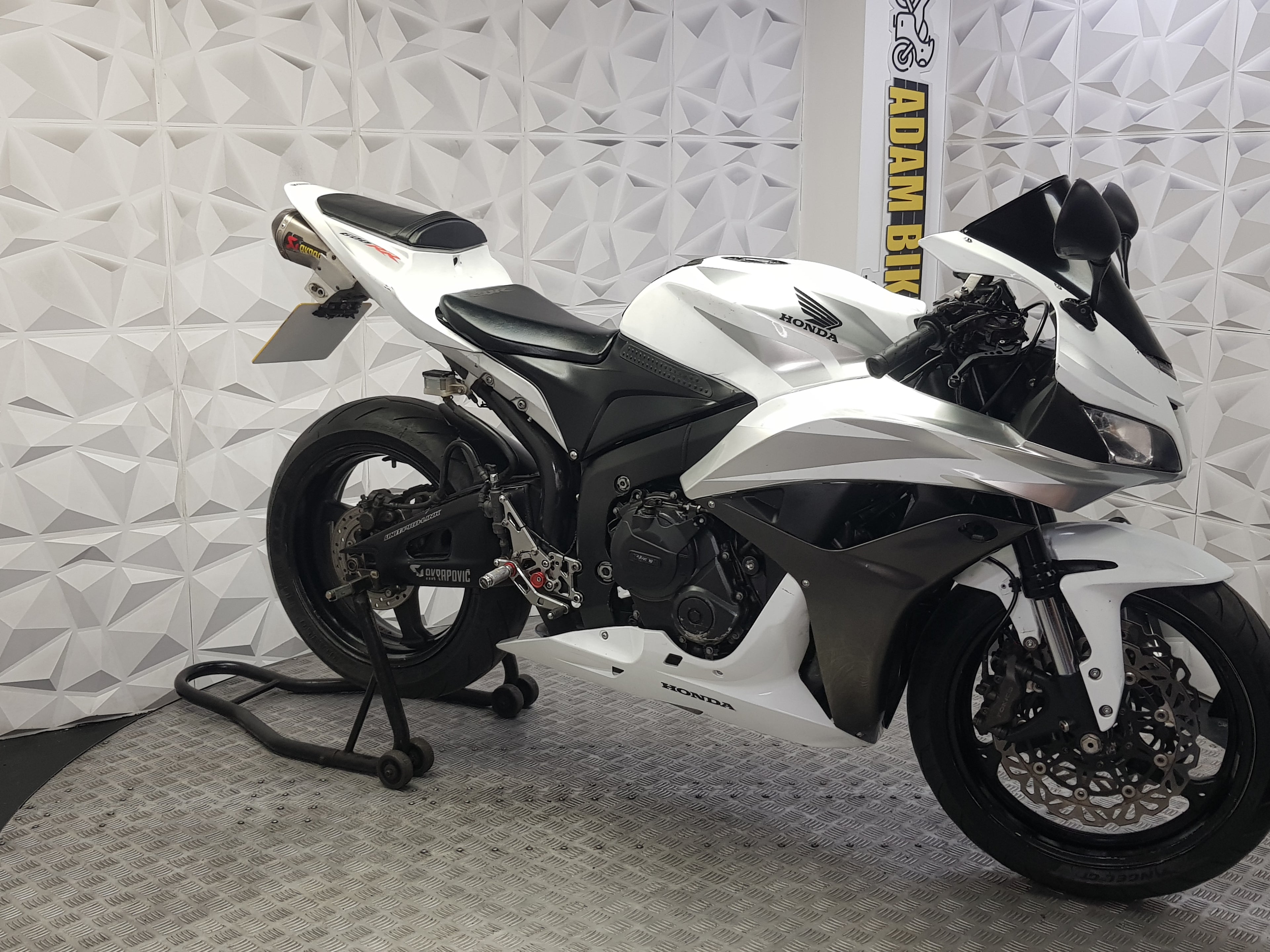 2008 SW08KDZ HONDA CBR600RR