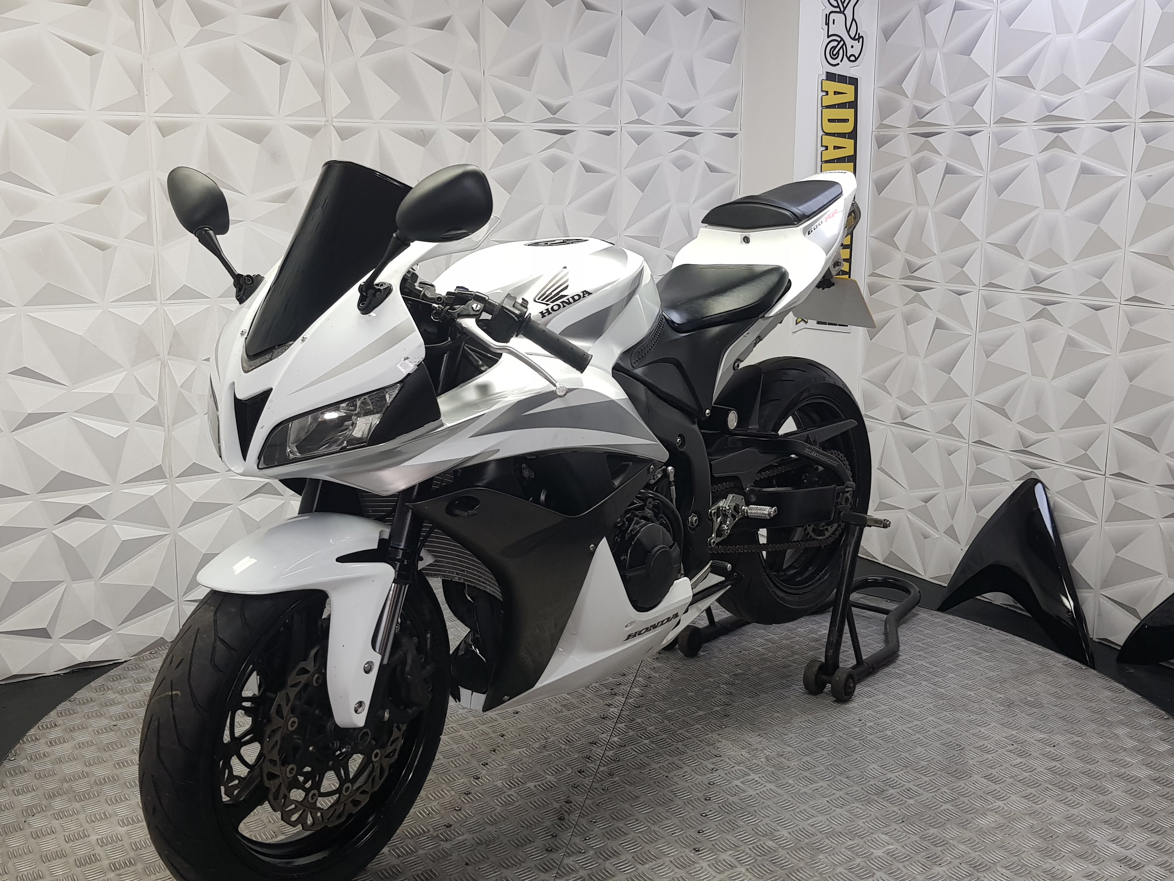 2008 SW08KDZ HONDA CBR600RR