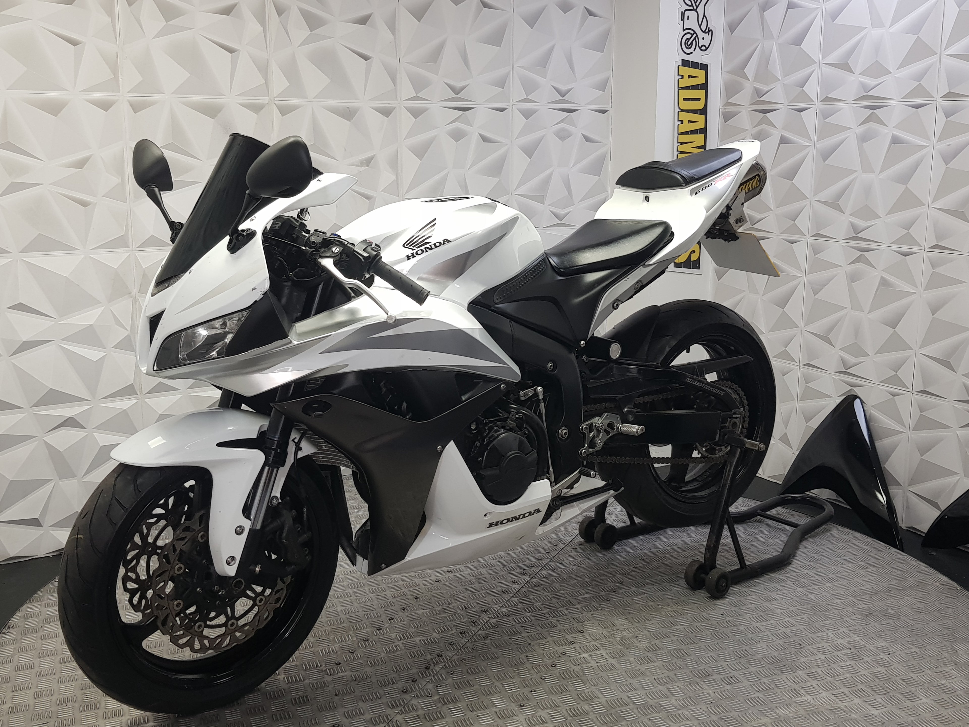 2008 SW08KDZ HONDA CBR600RR