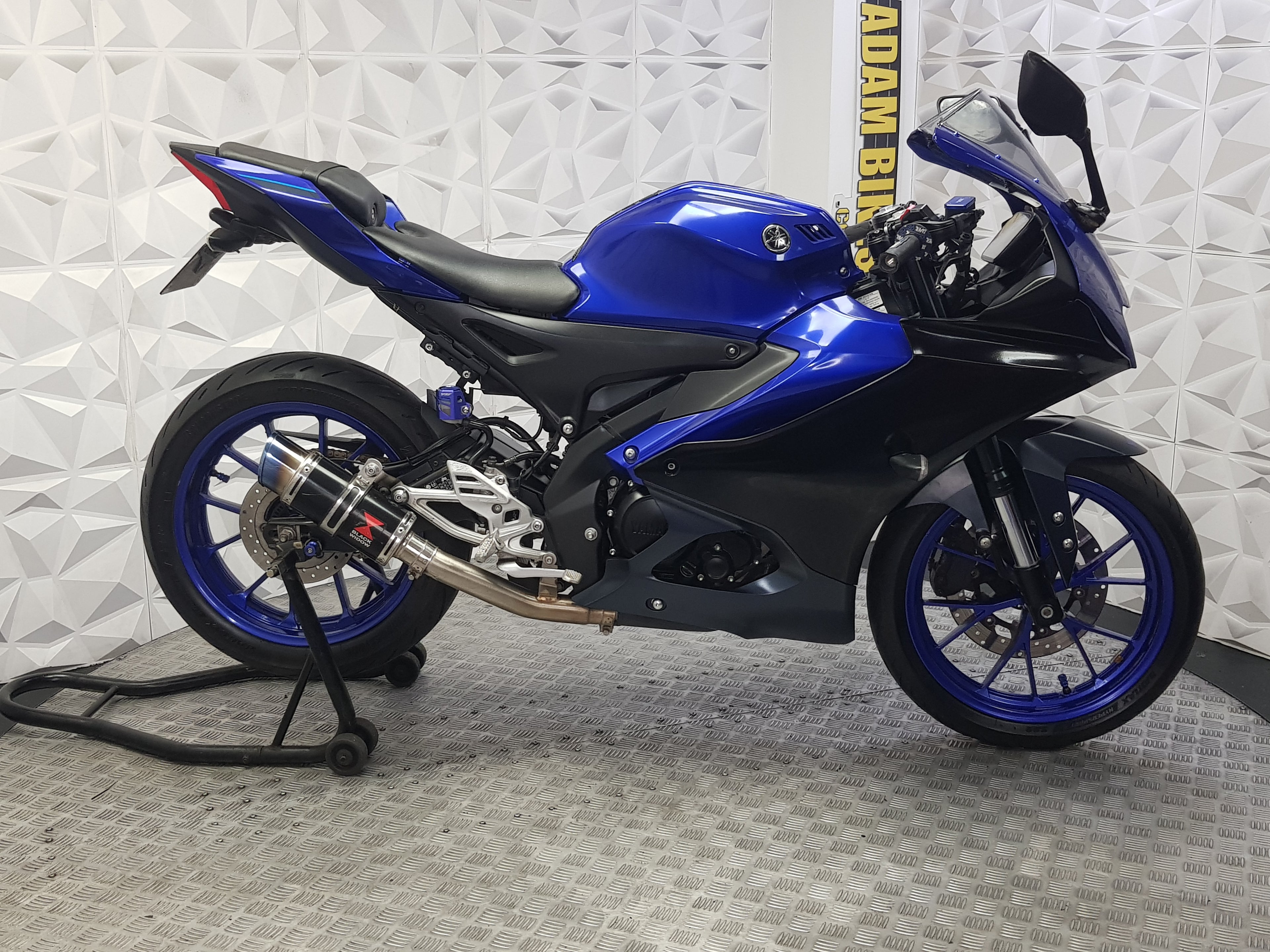 2023 YAMAHA YZF R125