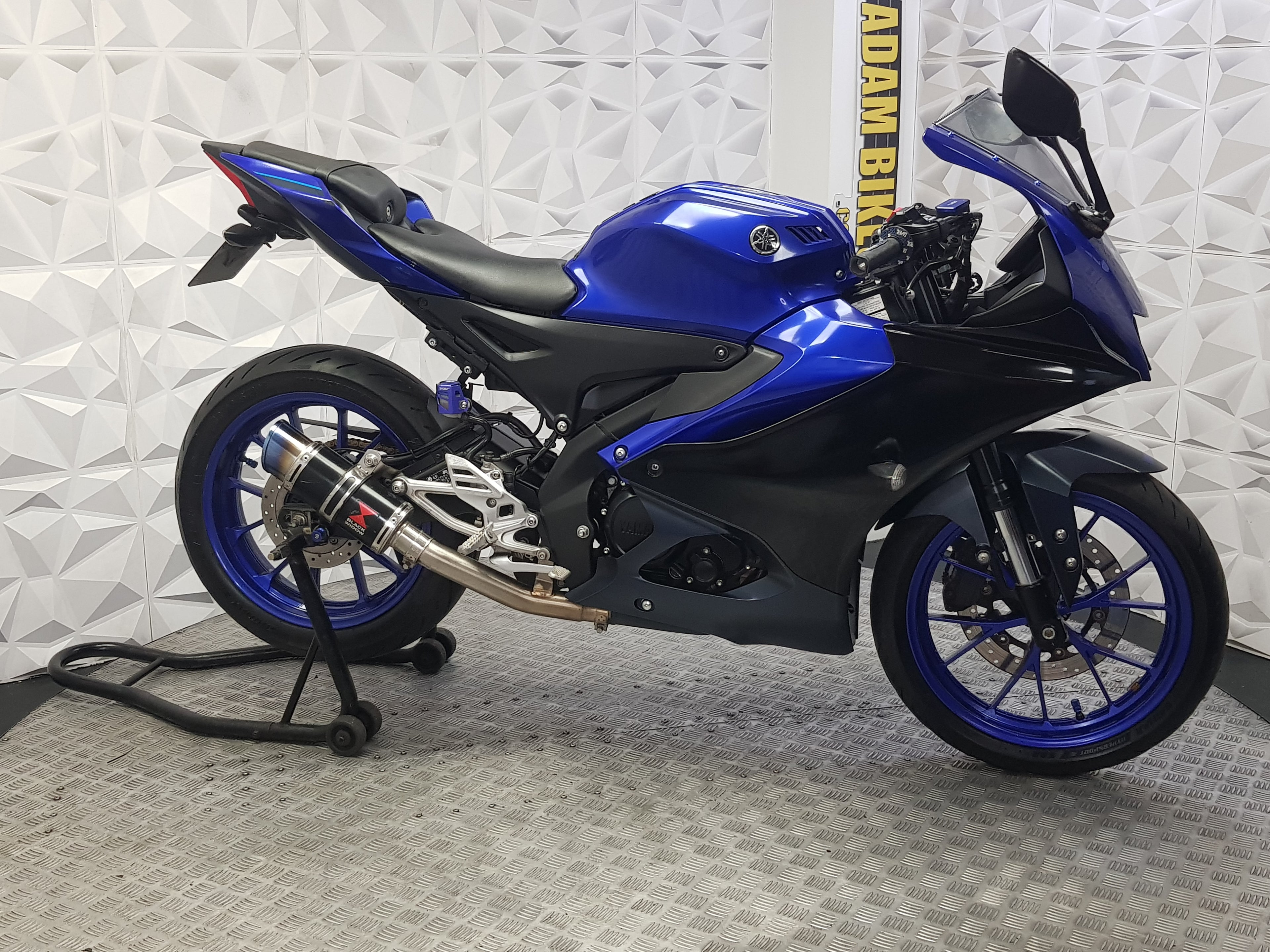 2023 YAMAHA YZF R125