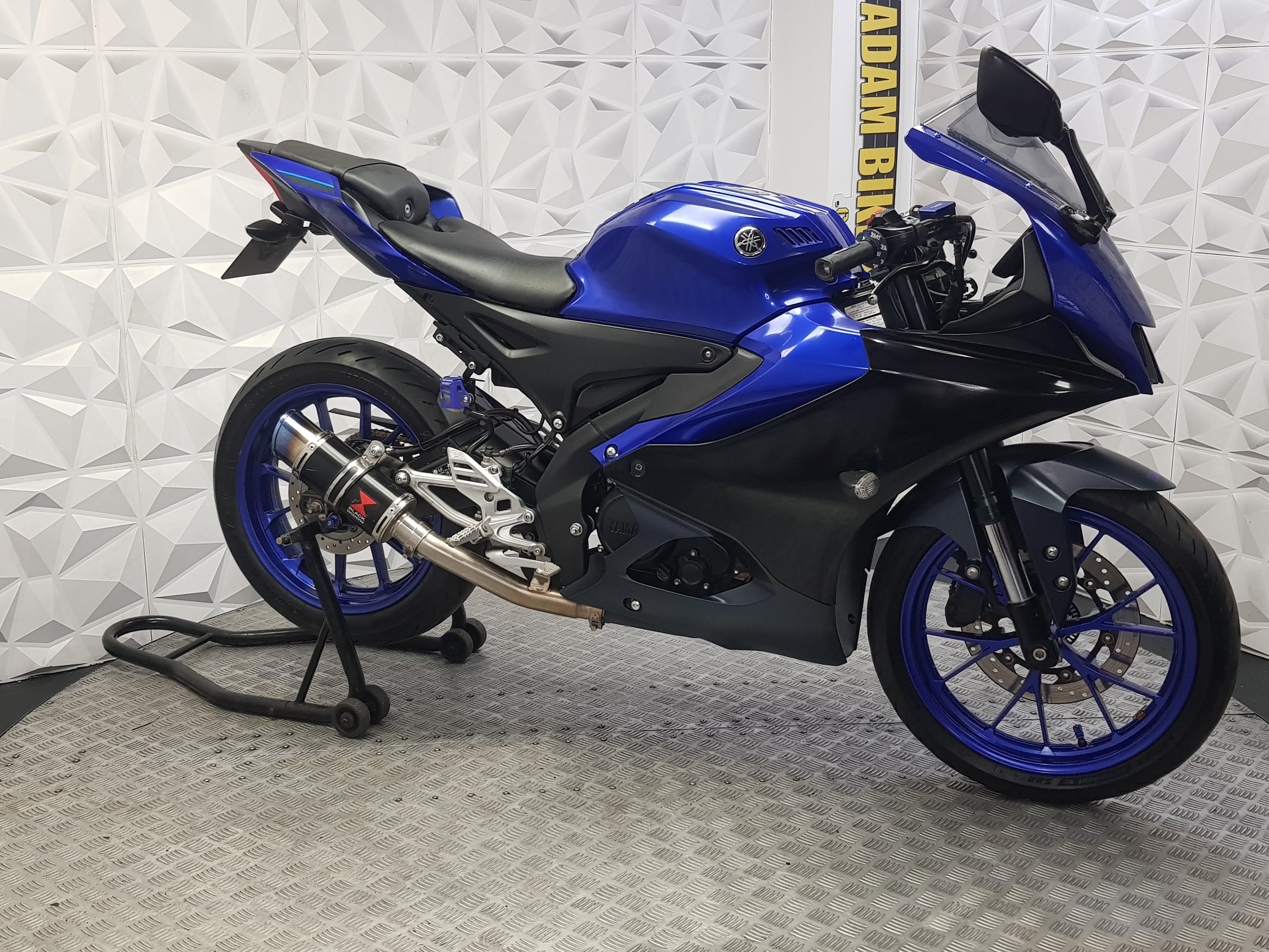 2023 YAMAHA YZF R125