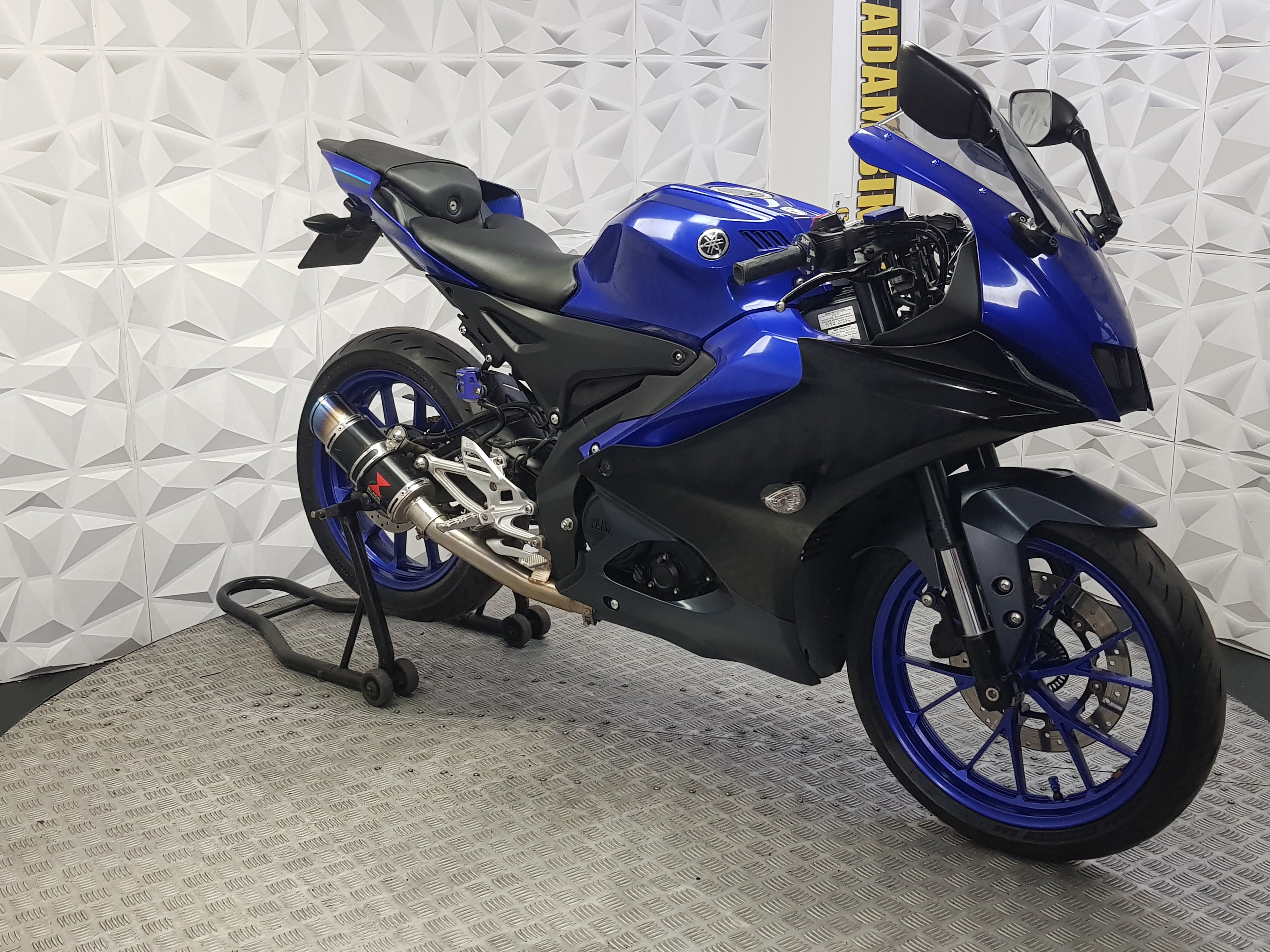 2023 YAMAHA YZF R125