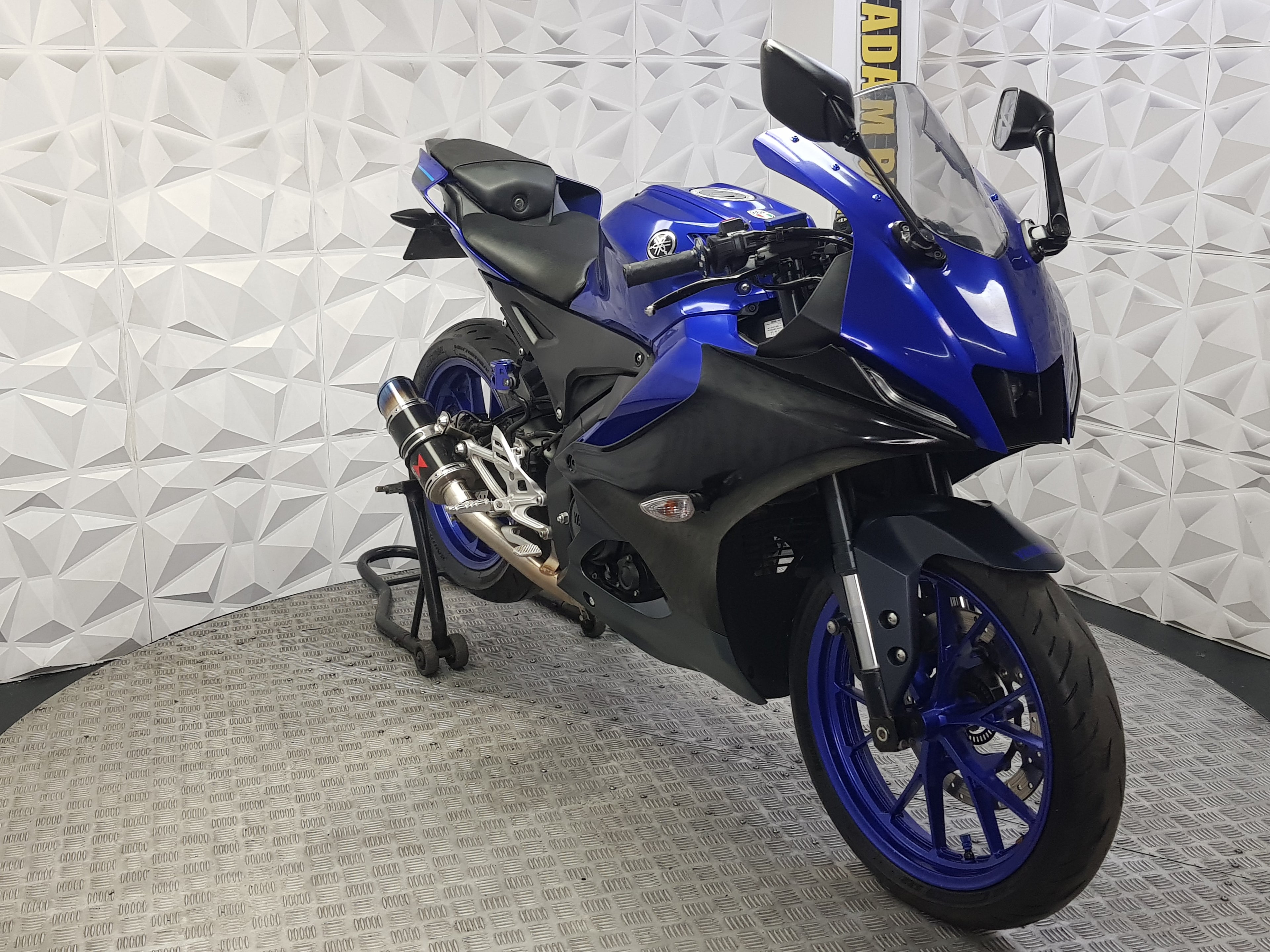 2023 YAMAHA YZF R125