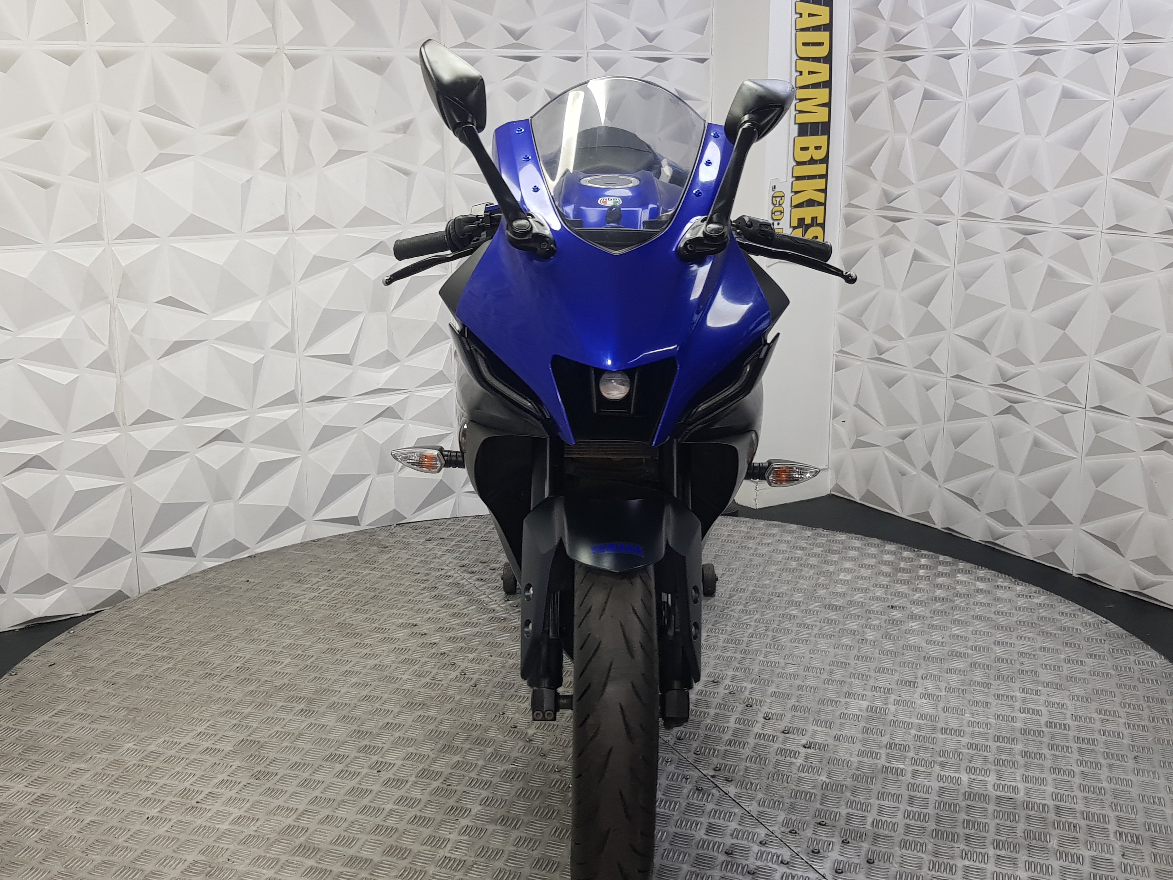 2023 YAMAHA YZF R125