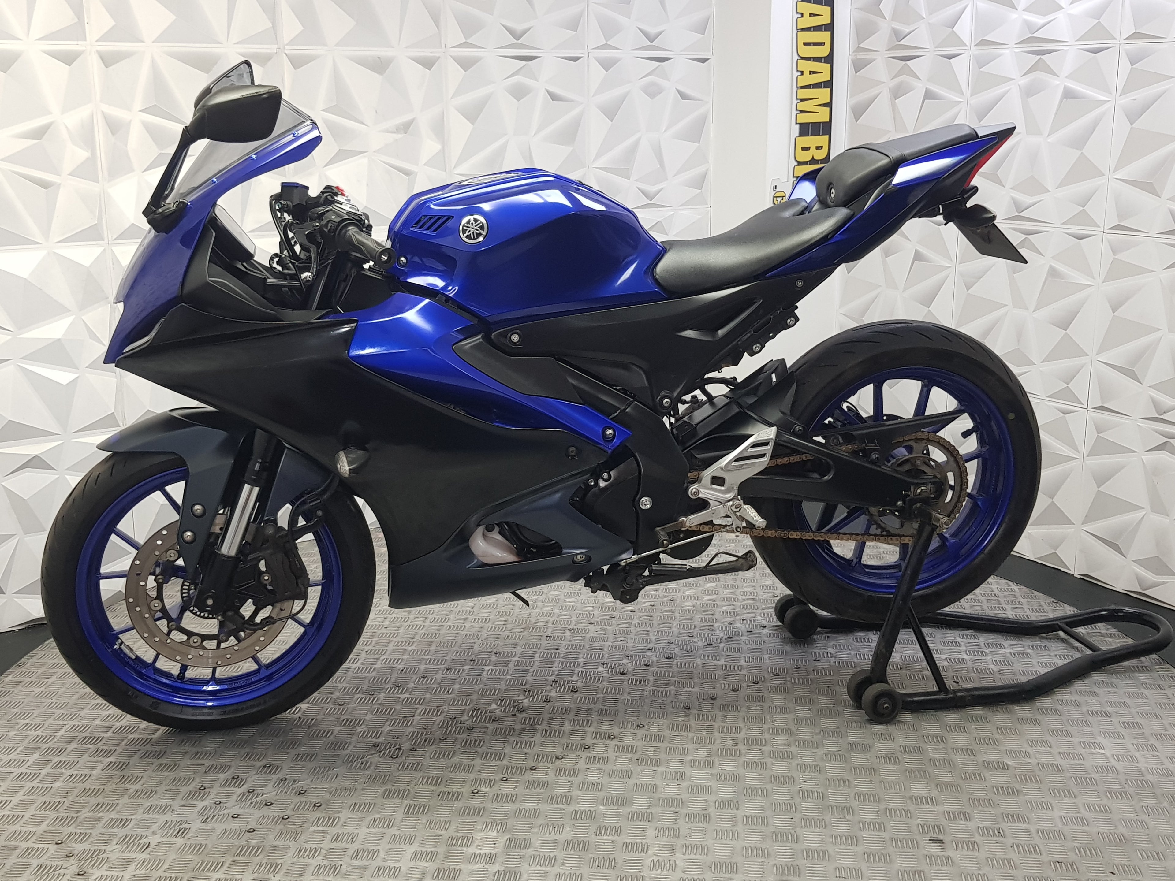 2023 YAMAHA YZF R125