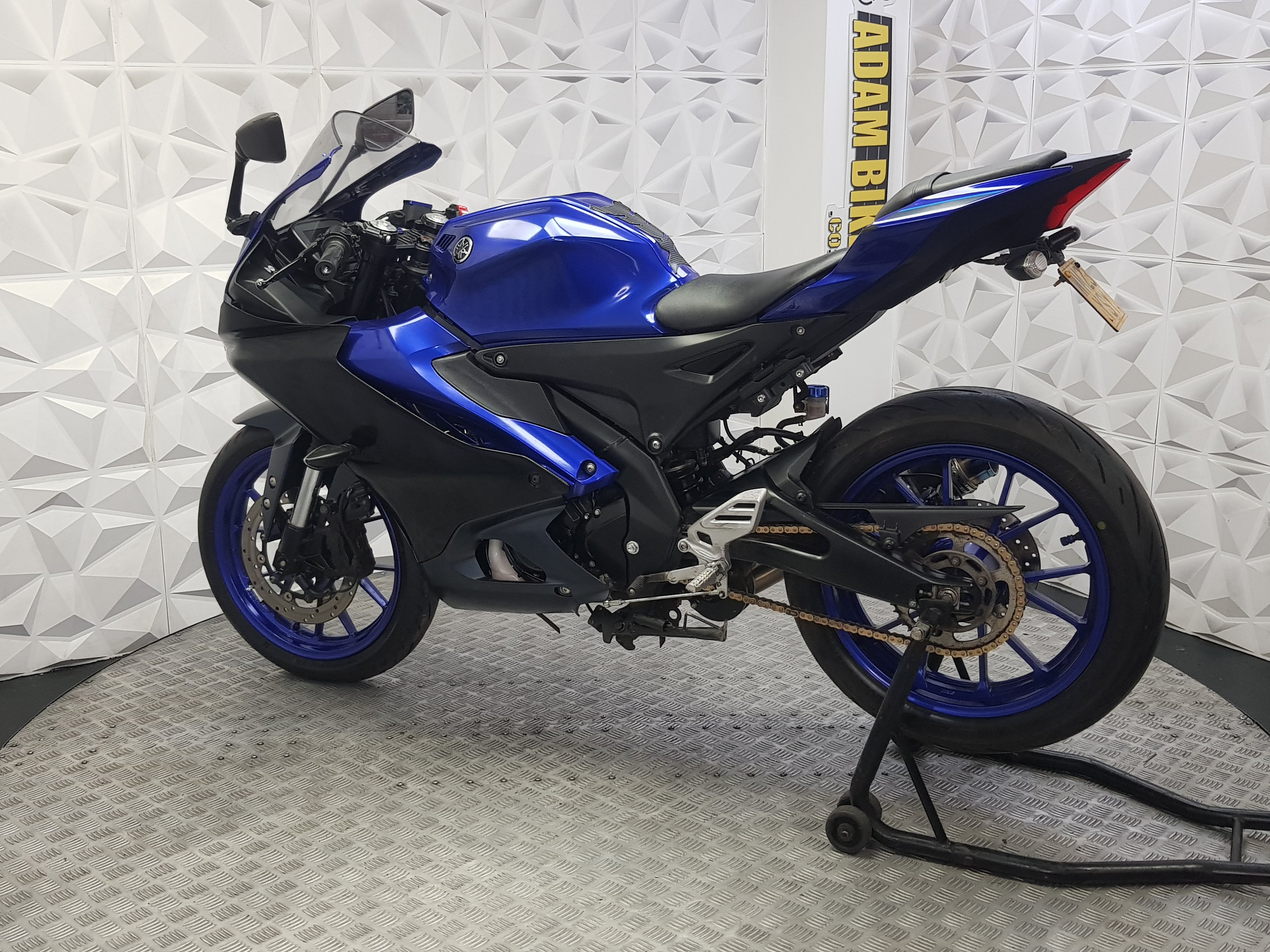 2023 YAMAHA YZF R125
