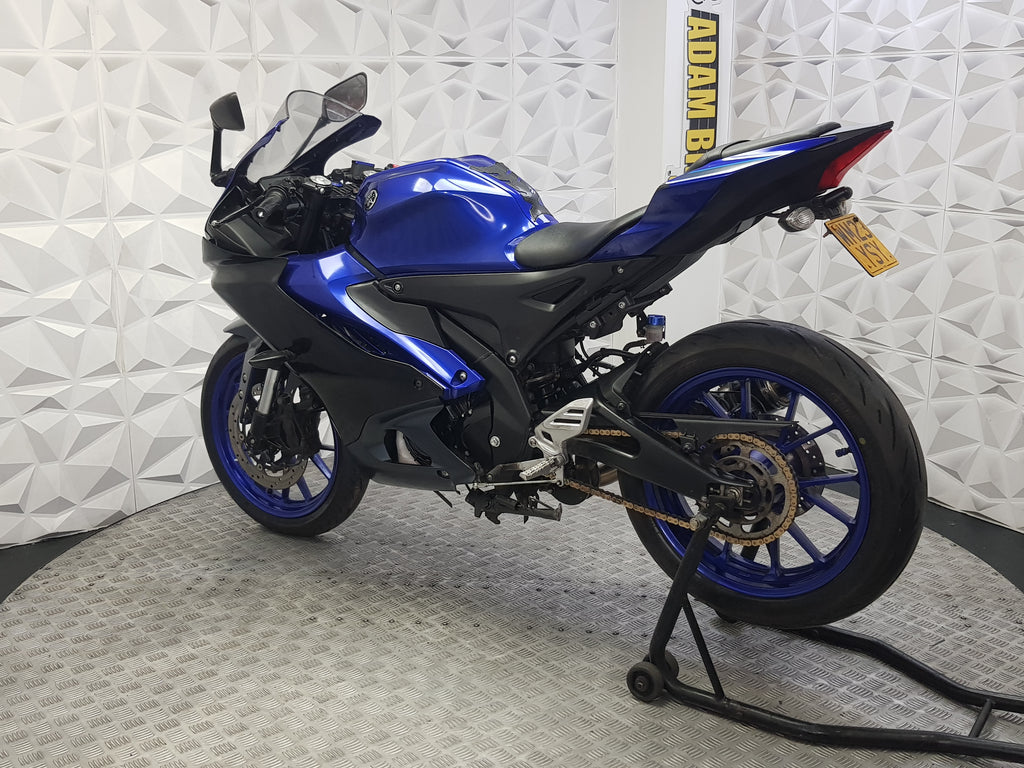 2023 YAMAHA YZF R125