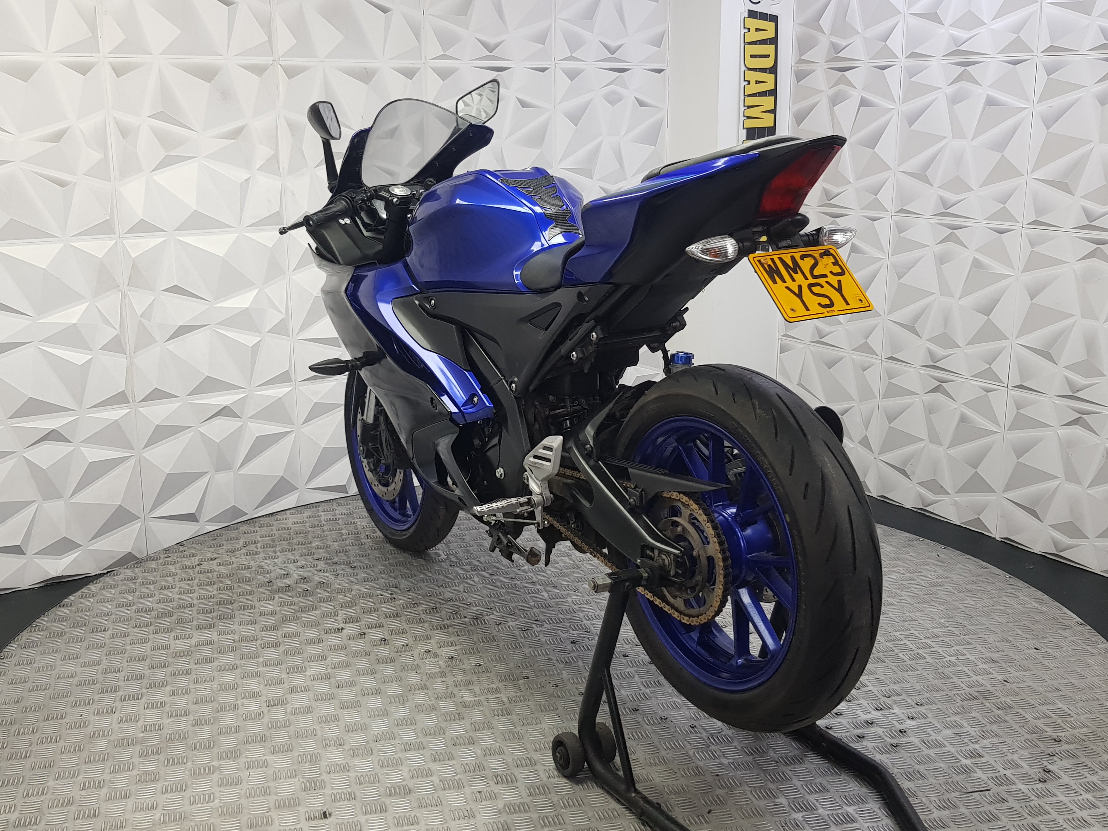 2023 YAMAHA YZF R125