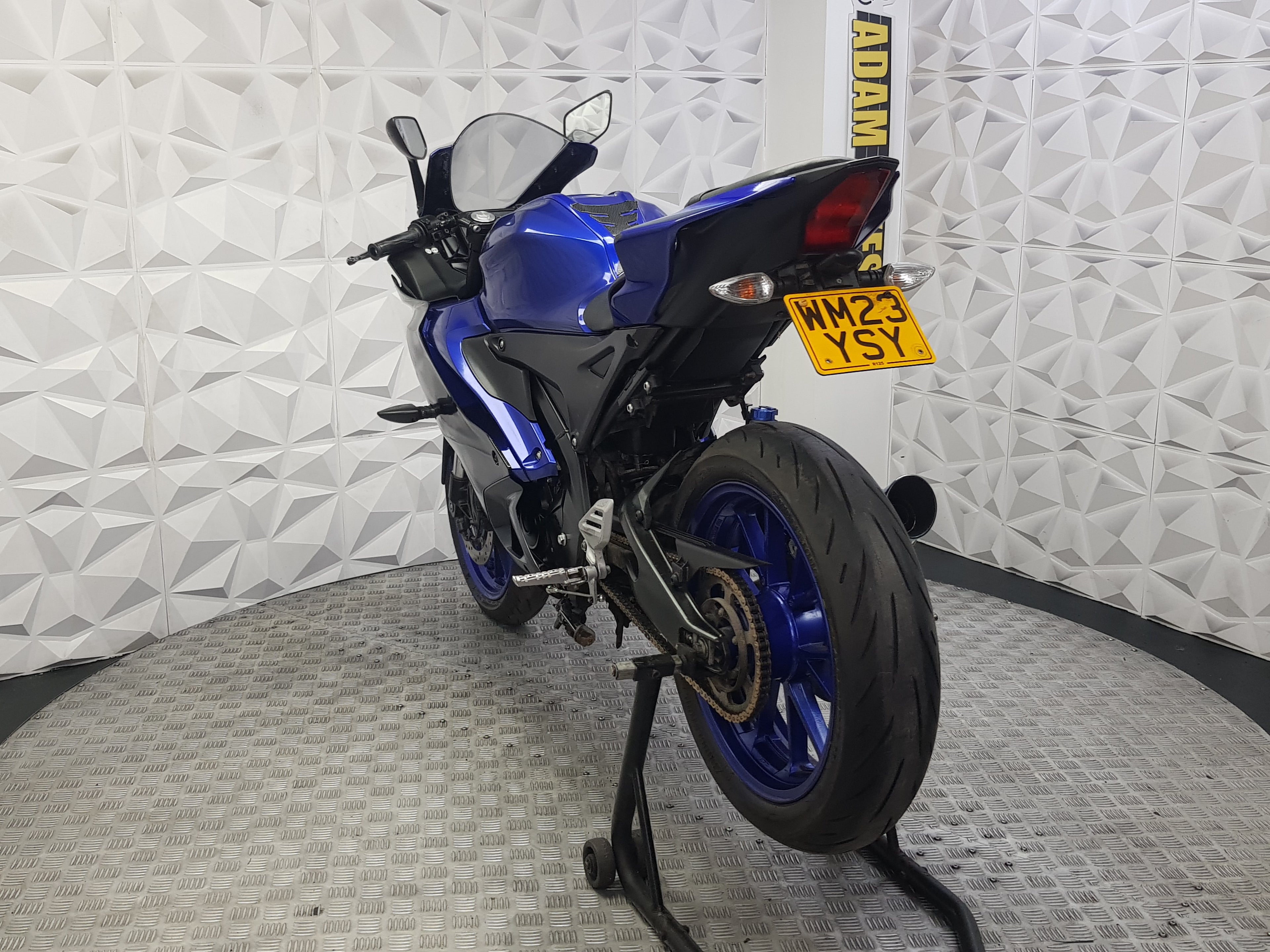 2023 YAMAHA YZF R125