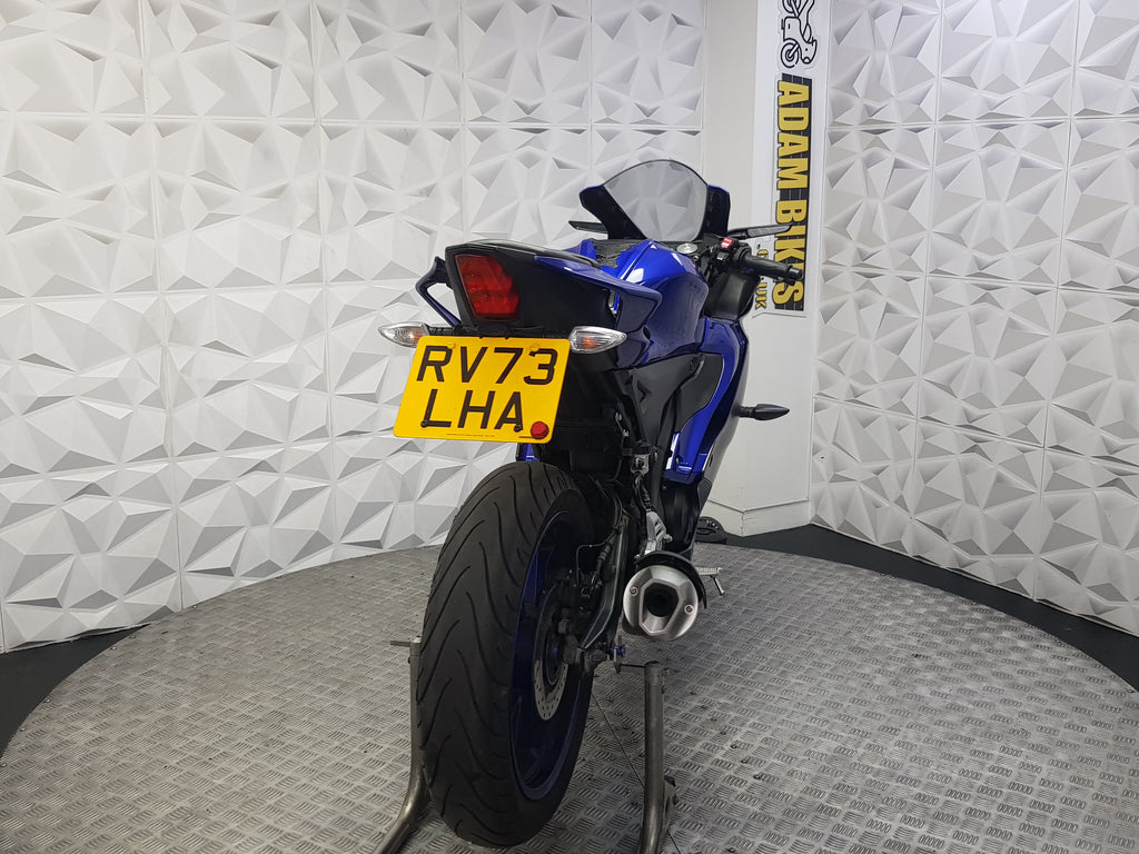 2023 YAMAHA YZF-R125 ABS