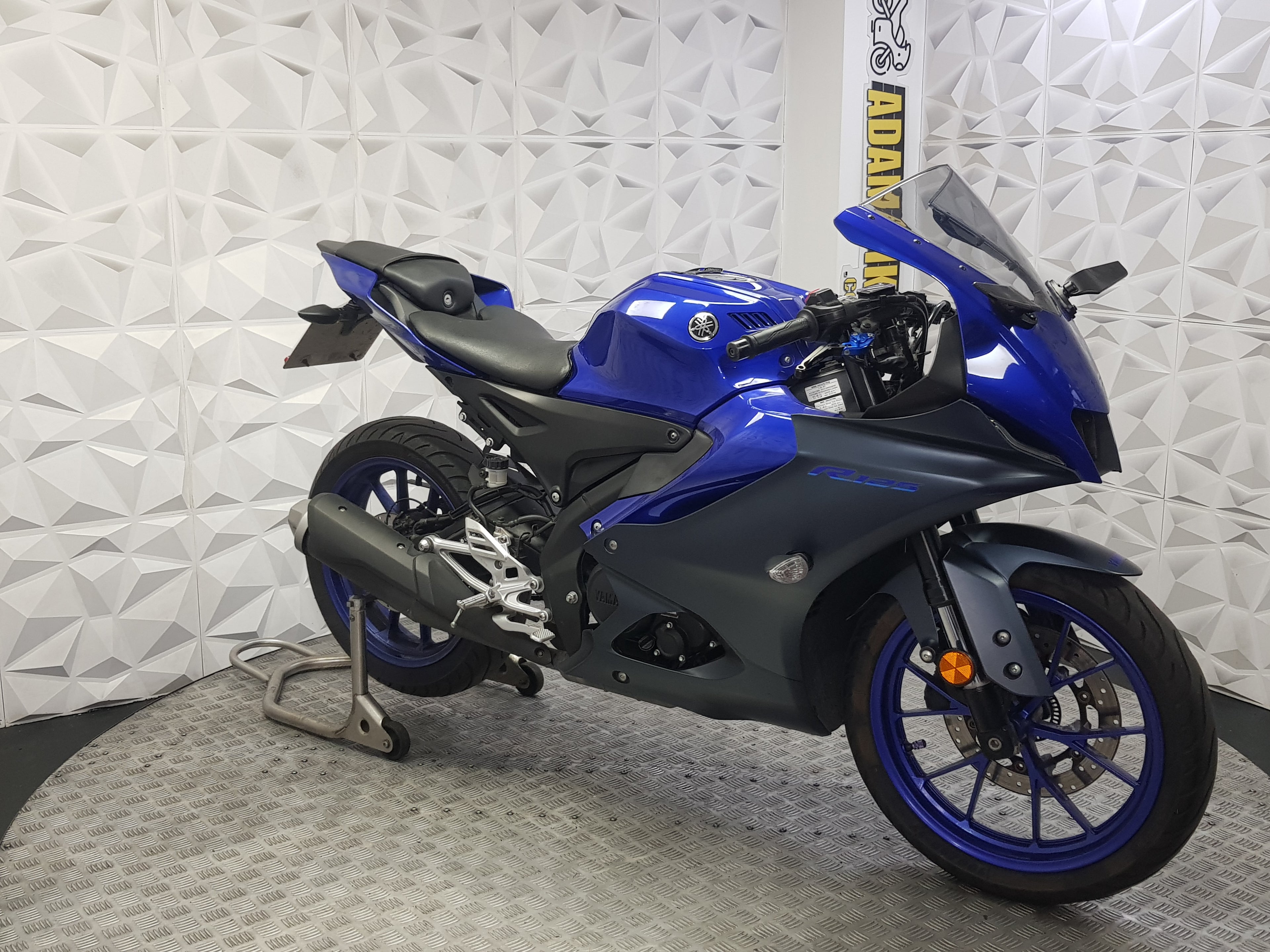2023 YAMAHA YZF-R125 ABS