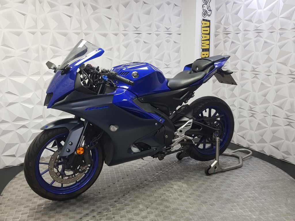 2023 YAMAHA YZF-R125 ABS