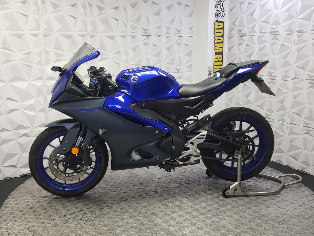 2023 YAMAHA YZF-R125 ABS