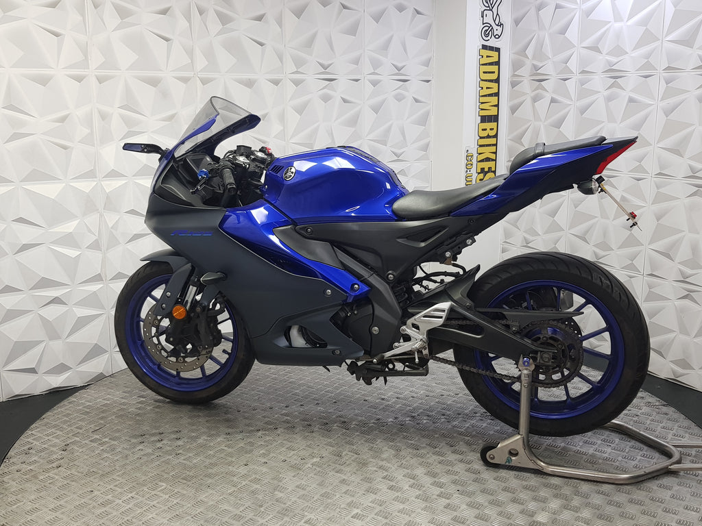 2023 YAMAHA YZF-R125 ABS