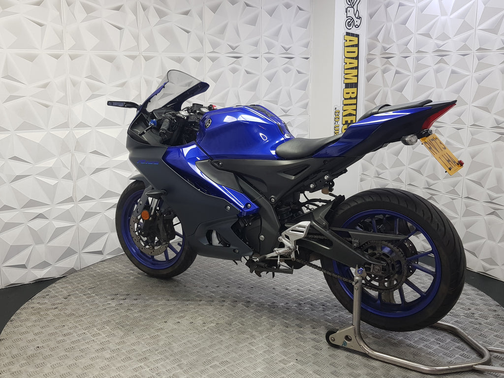 2023 YAMAHA YZF-R125 ABS