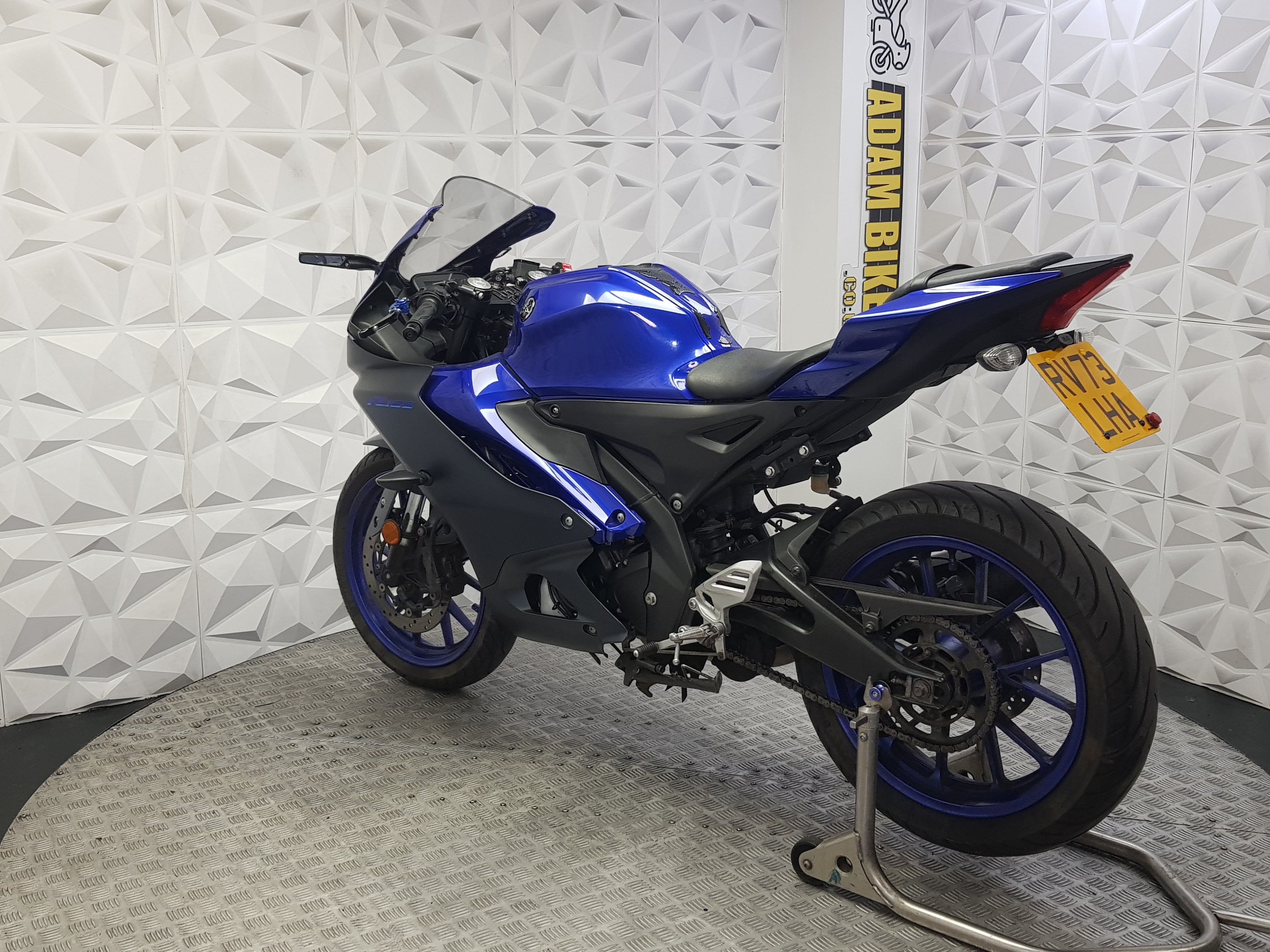 2023 YAMAHA YZF-R125 ABS