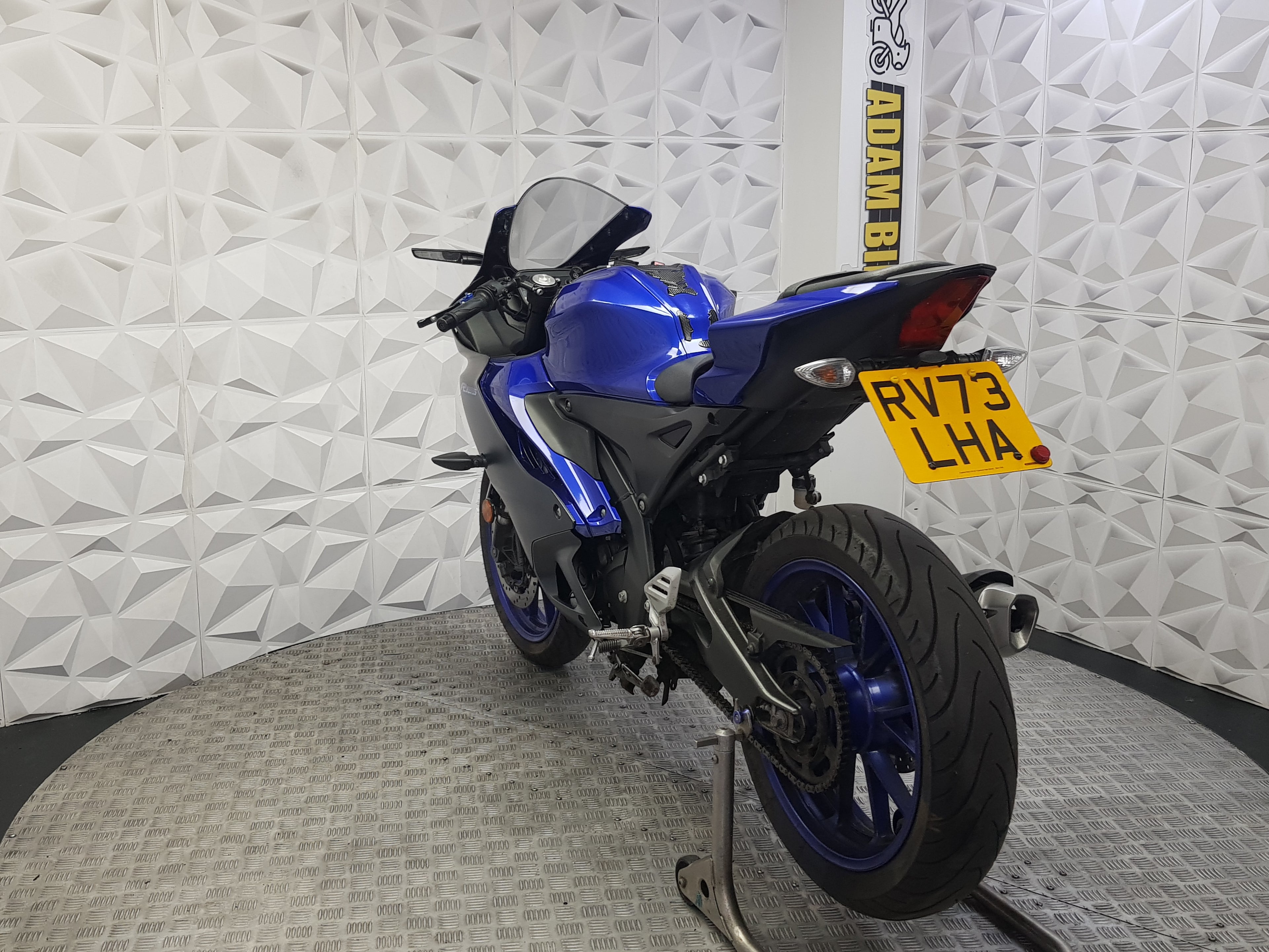 2023 YAMAHA YZF-R125 ABS