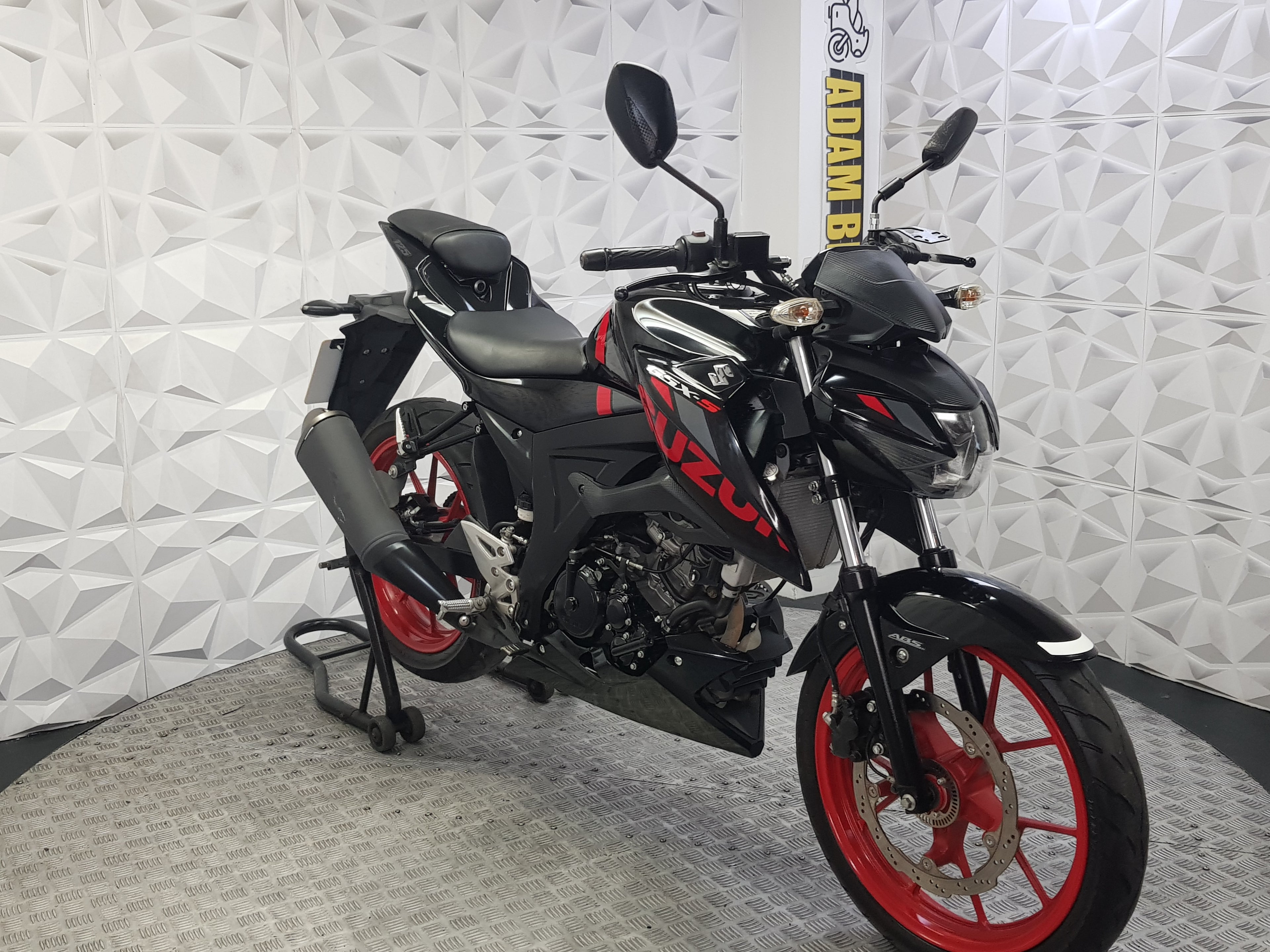 2018 SUZUKI GSXS 125 ABS