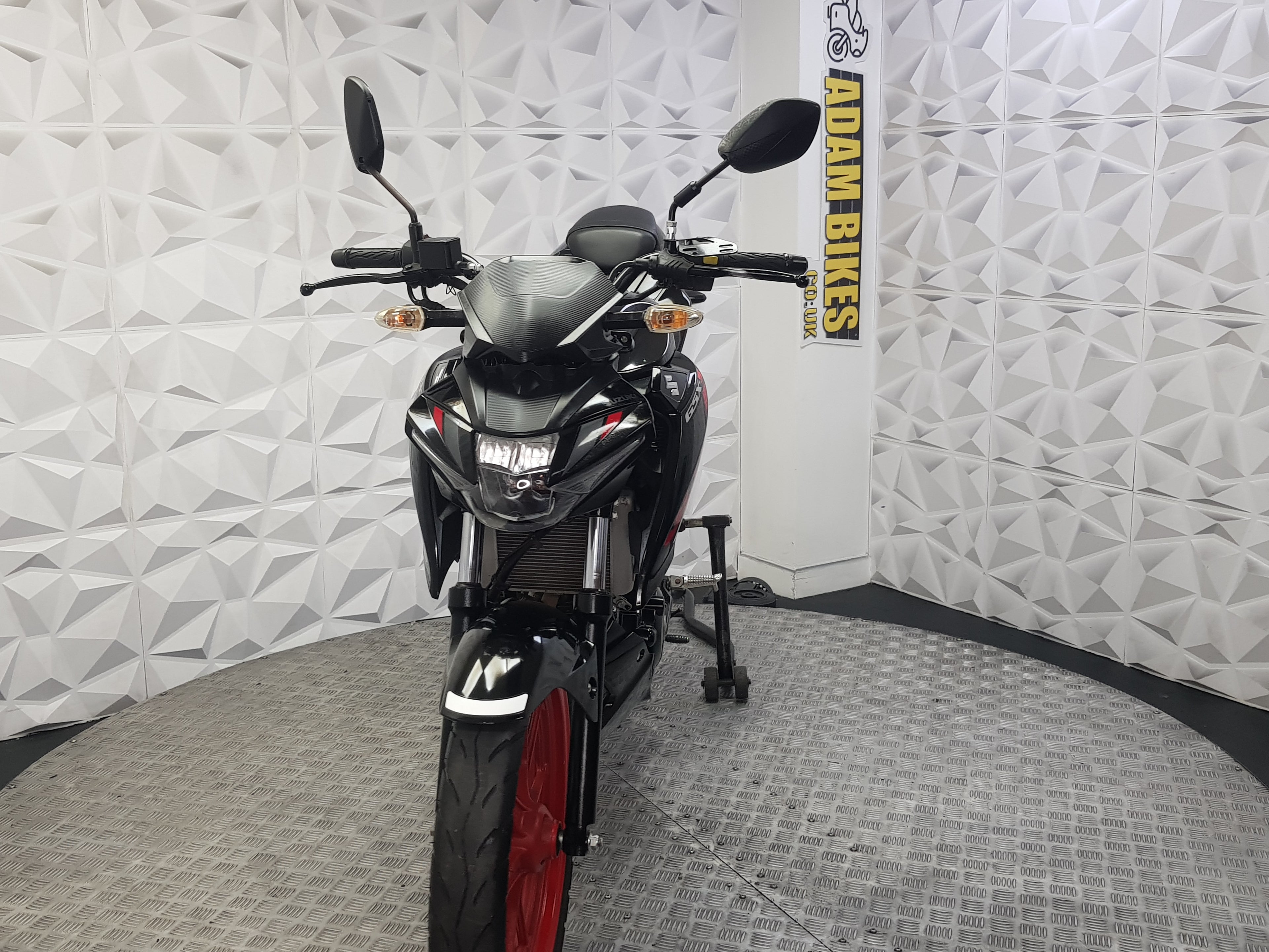 2018 SUZUKI GSXS 125 ABS