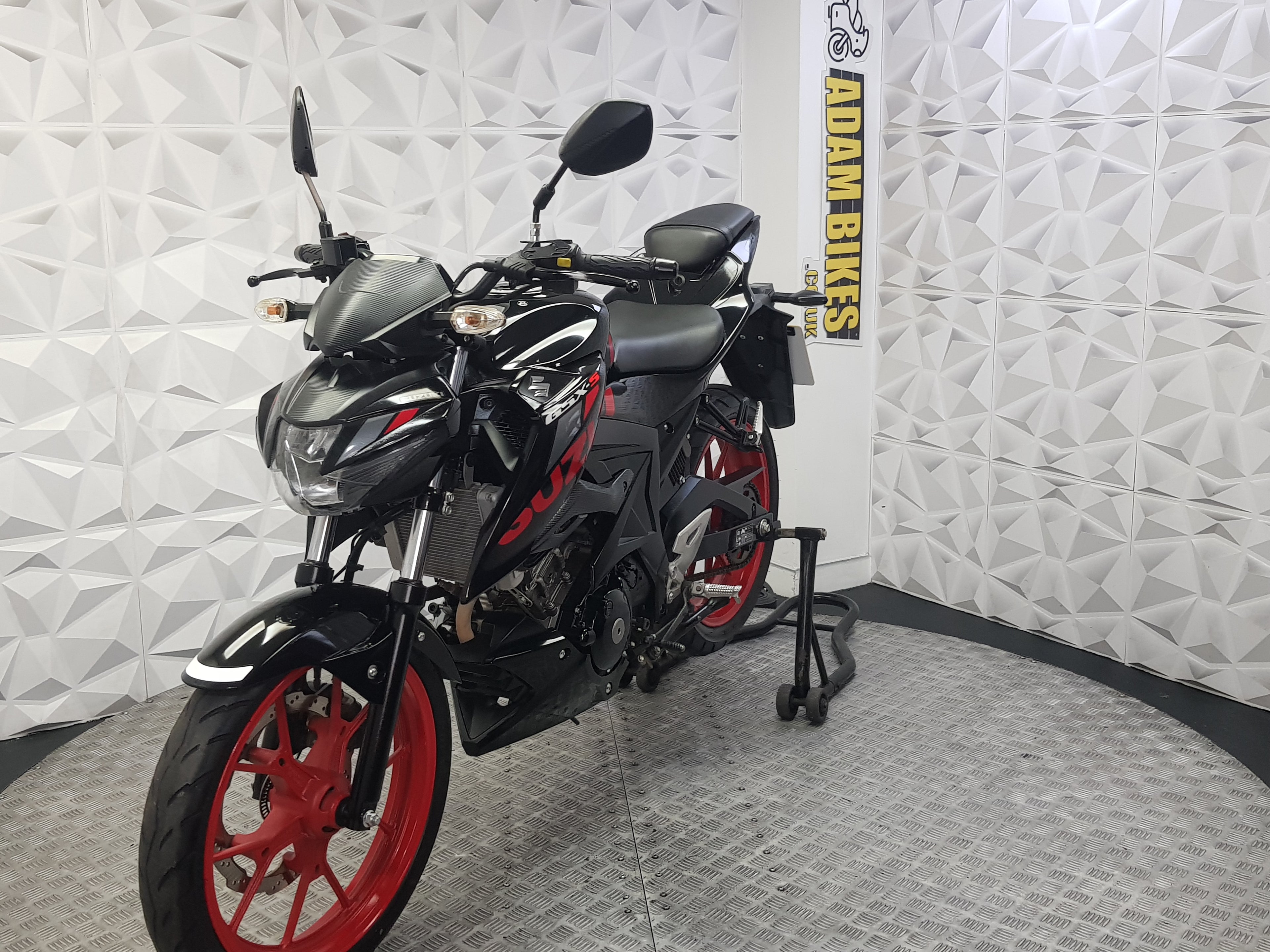 2018 SUZUKI GSXS 125 ABS