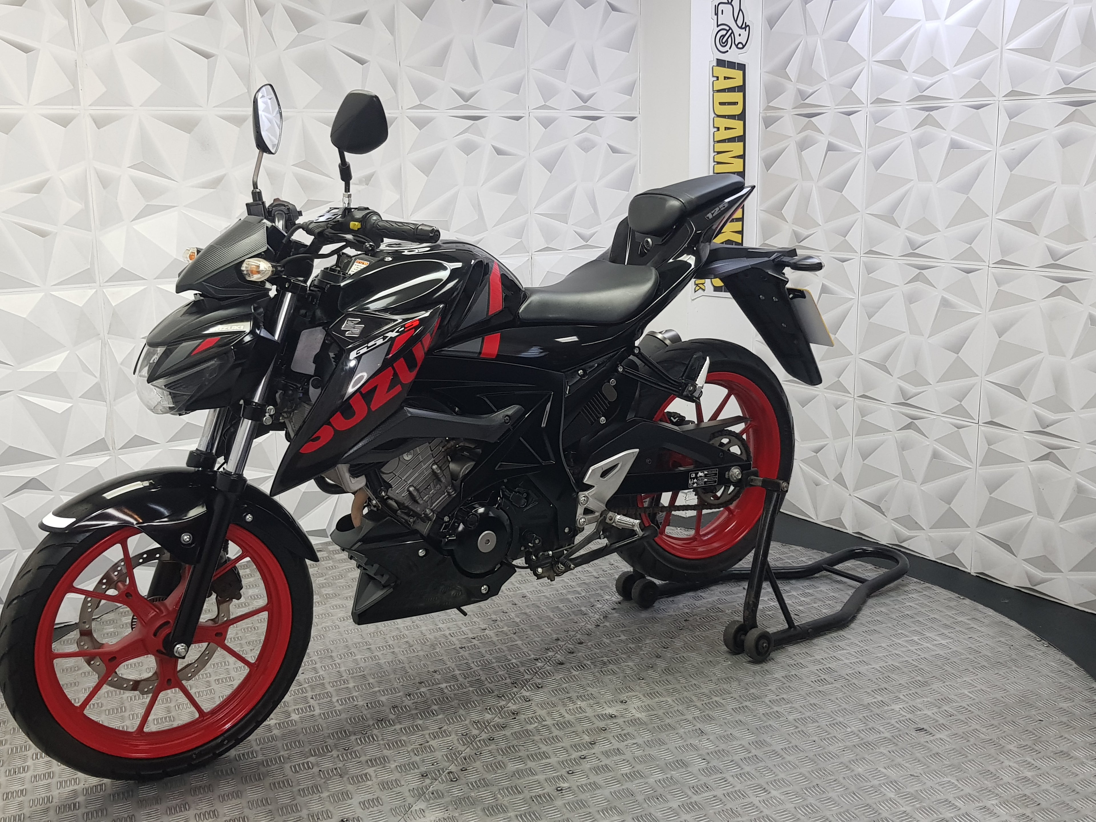 2018 SUZUKI GSXS 125 ABS