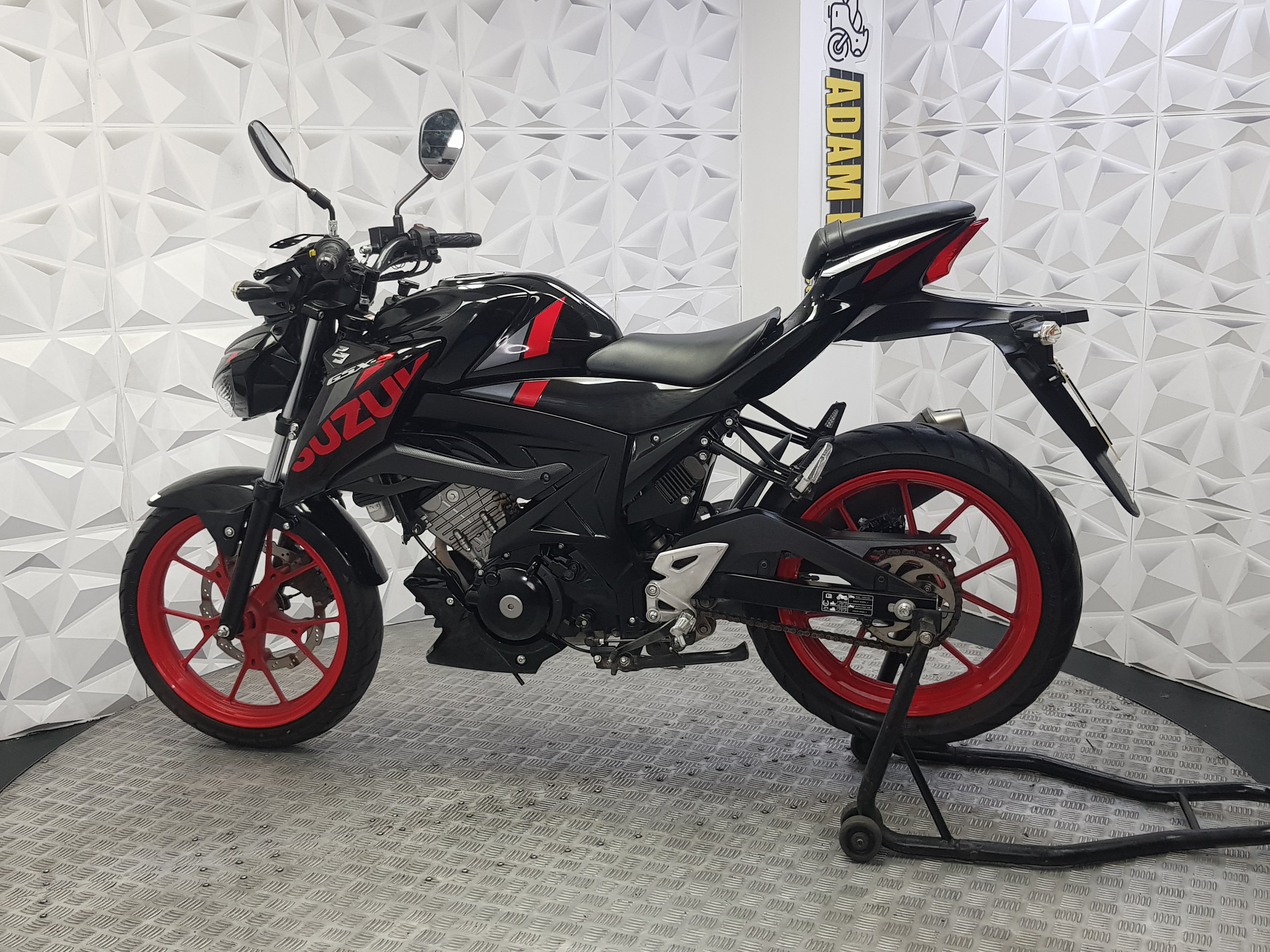 2018 SUZUKI GSXS 125 ABS