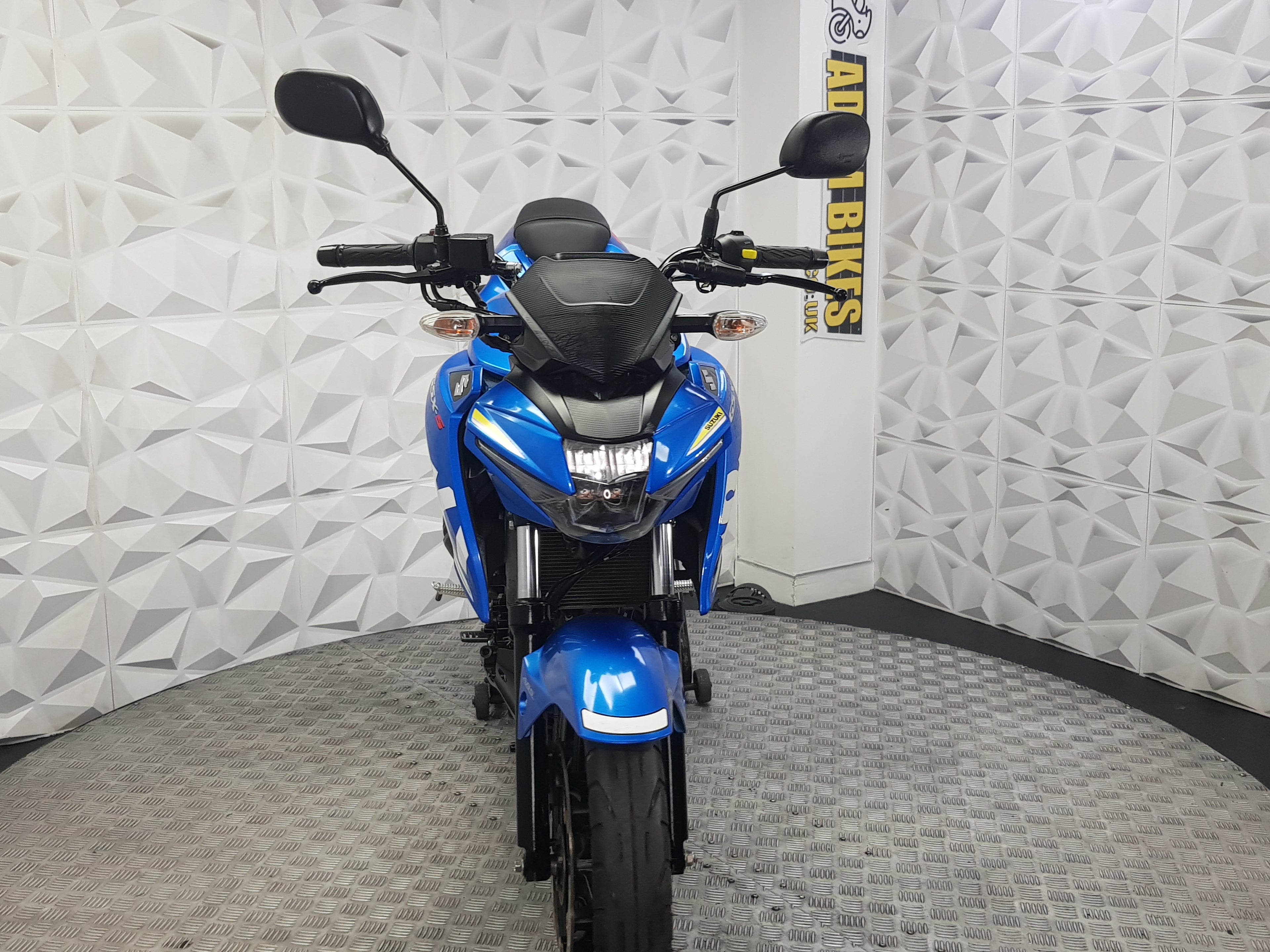 2018 SUZUKI GSX-S125 ABS