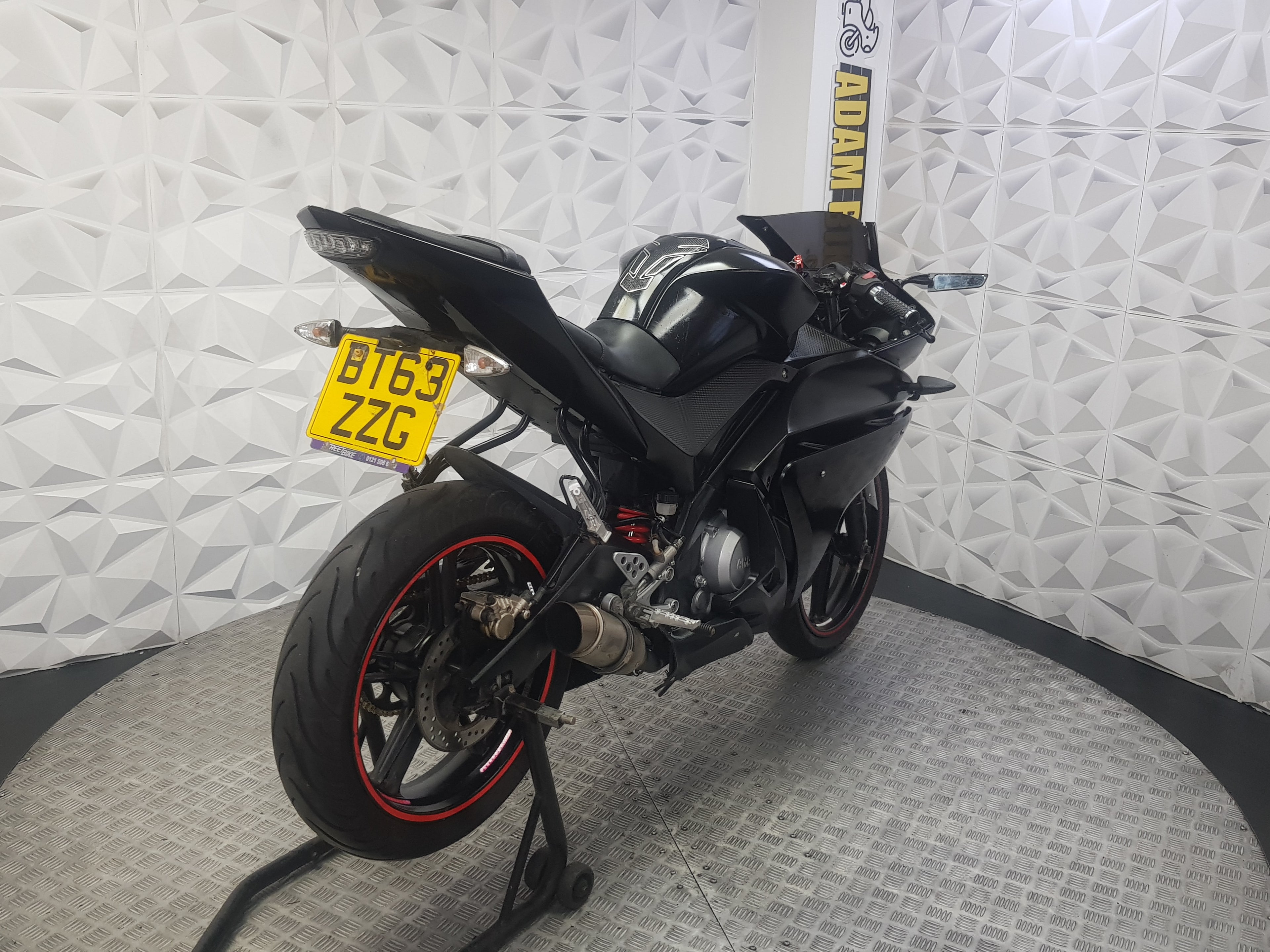 2013 YAMAHA YZF-R125