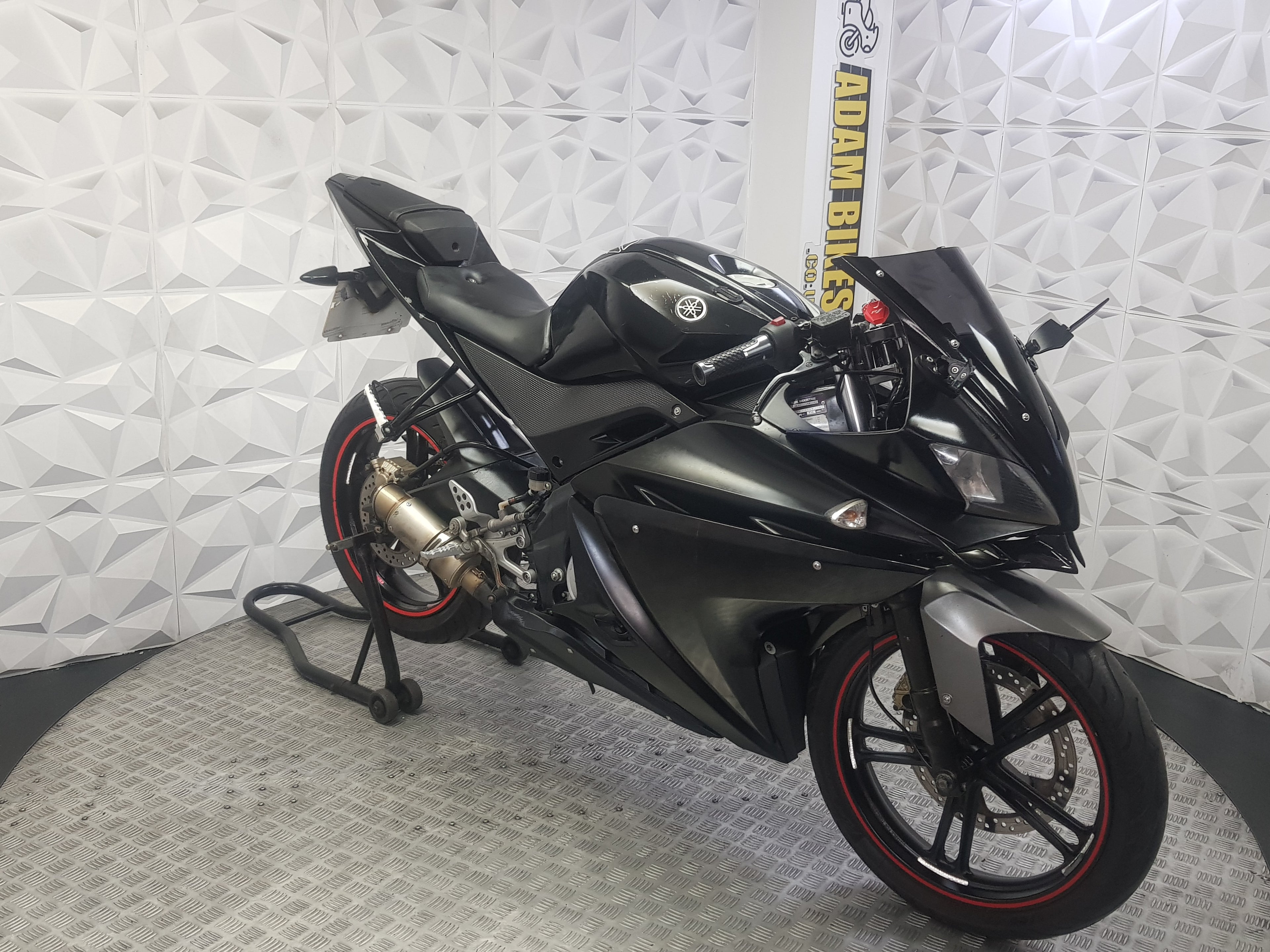 2013 YAMAHA YZF-R125