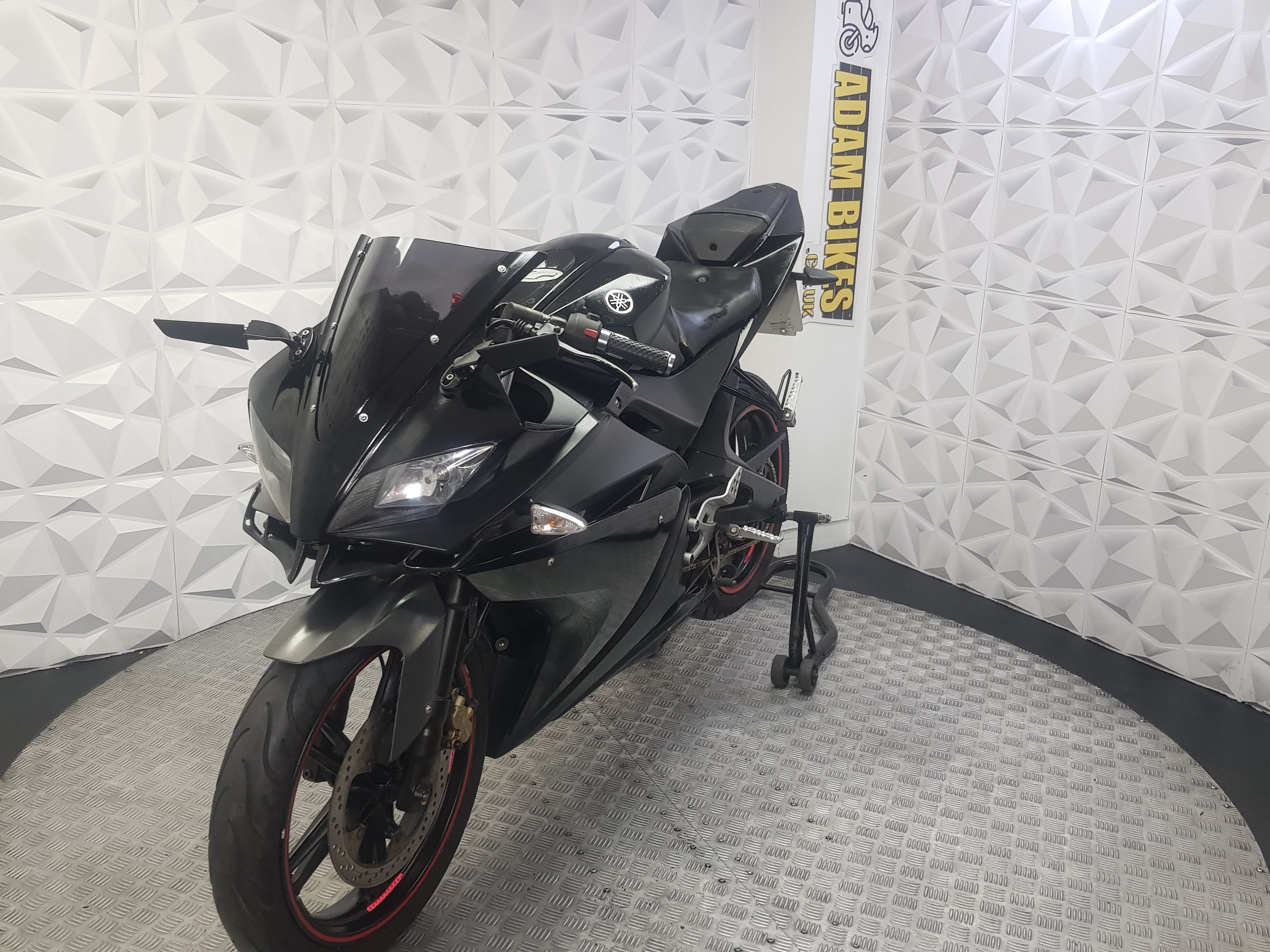 2013 YAMAHA YZF-R125