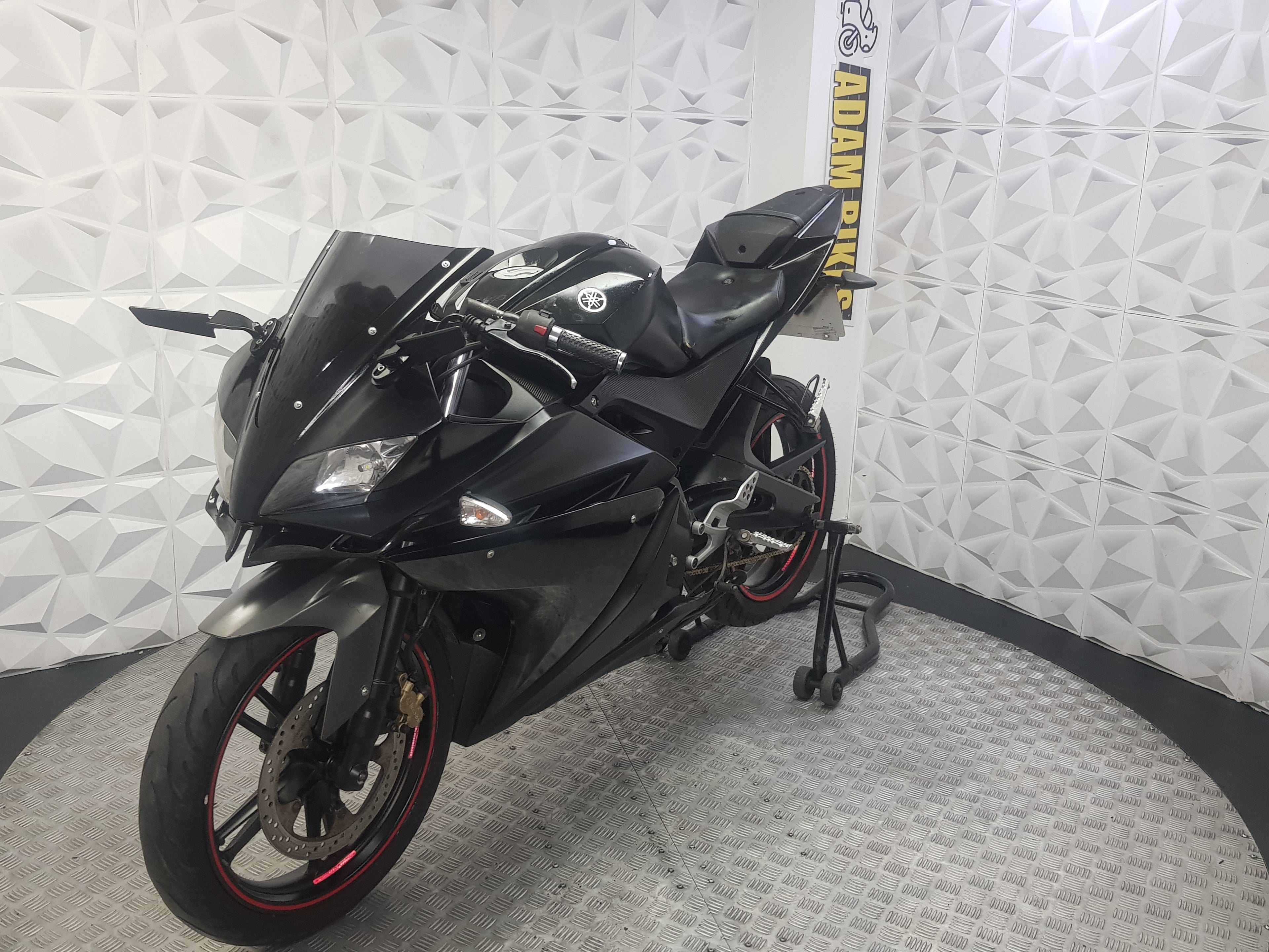 2013 YAMAHA YZF-R125
