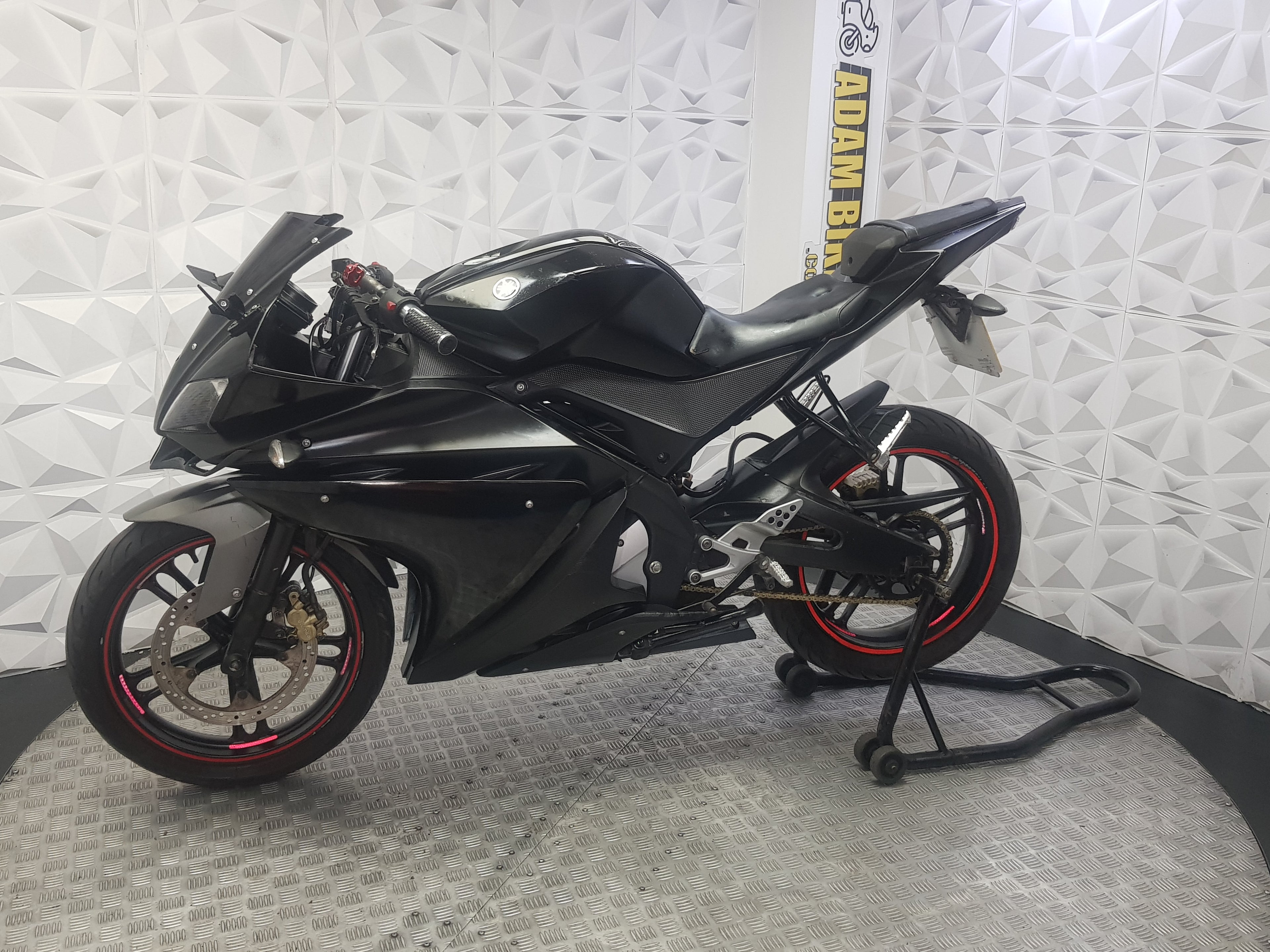 2013 YAMAHA YZF-R125