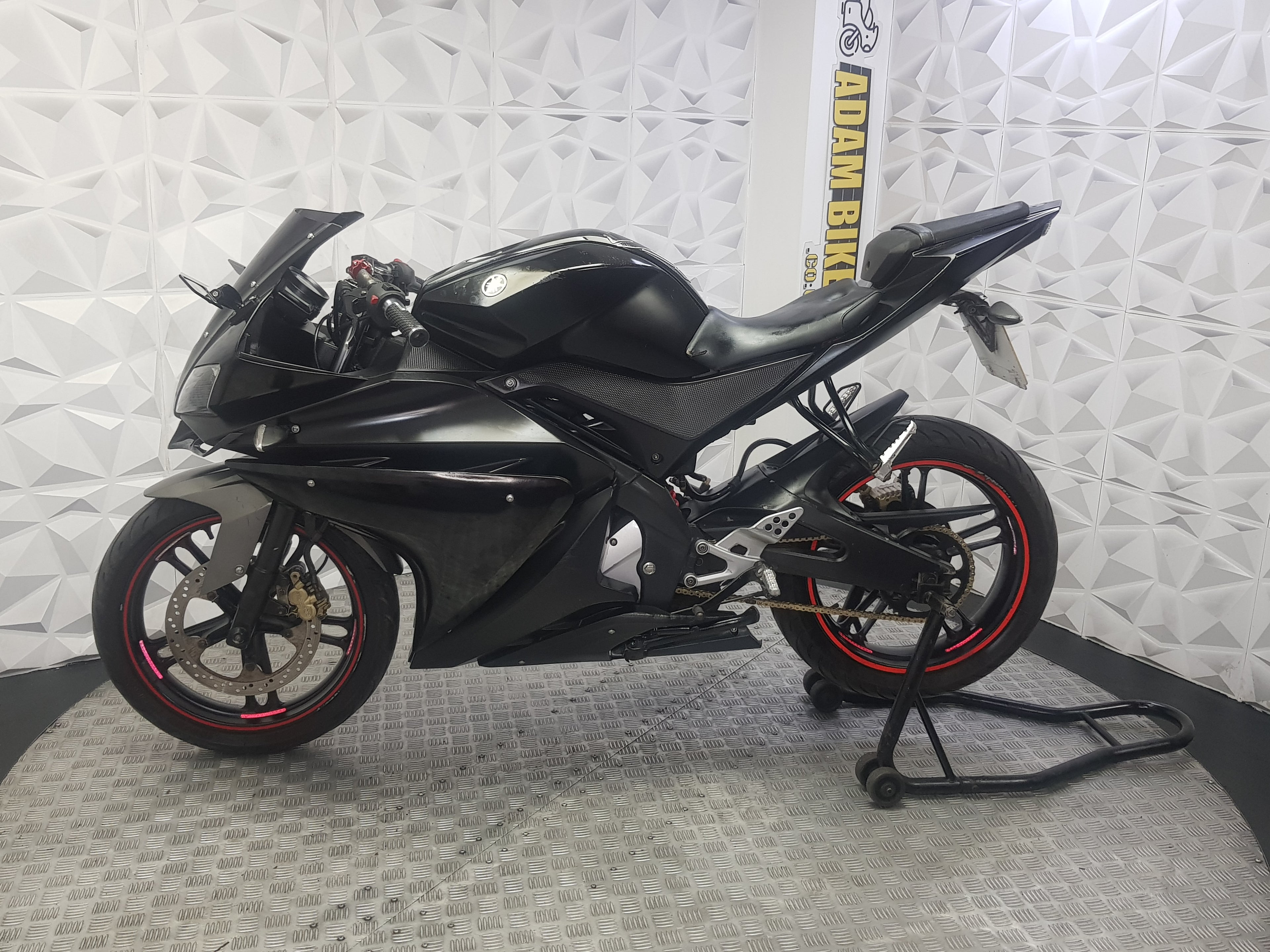 2013 YAMAHA YZF-R125