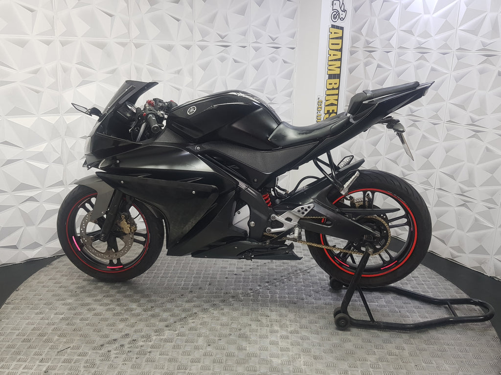 2013 YAMAHA YZF-R125