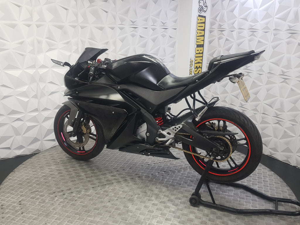 2013 YAMAHA YZF-R125
