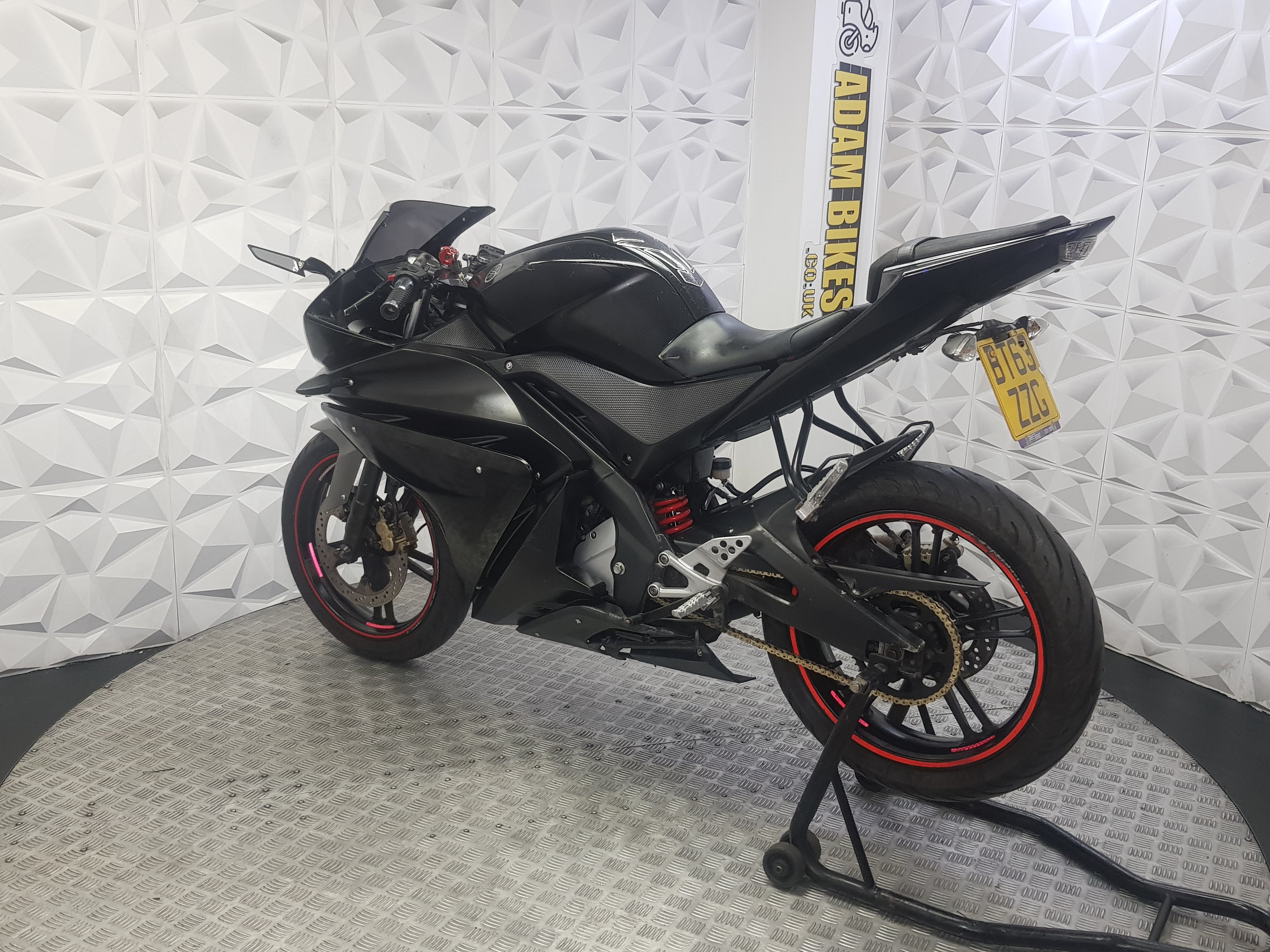 2013 YAMAHA YZF-R125