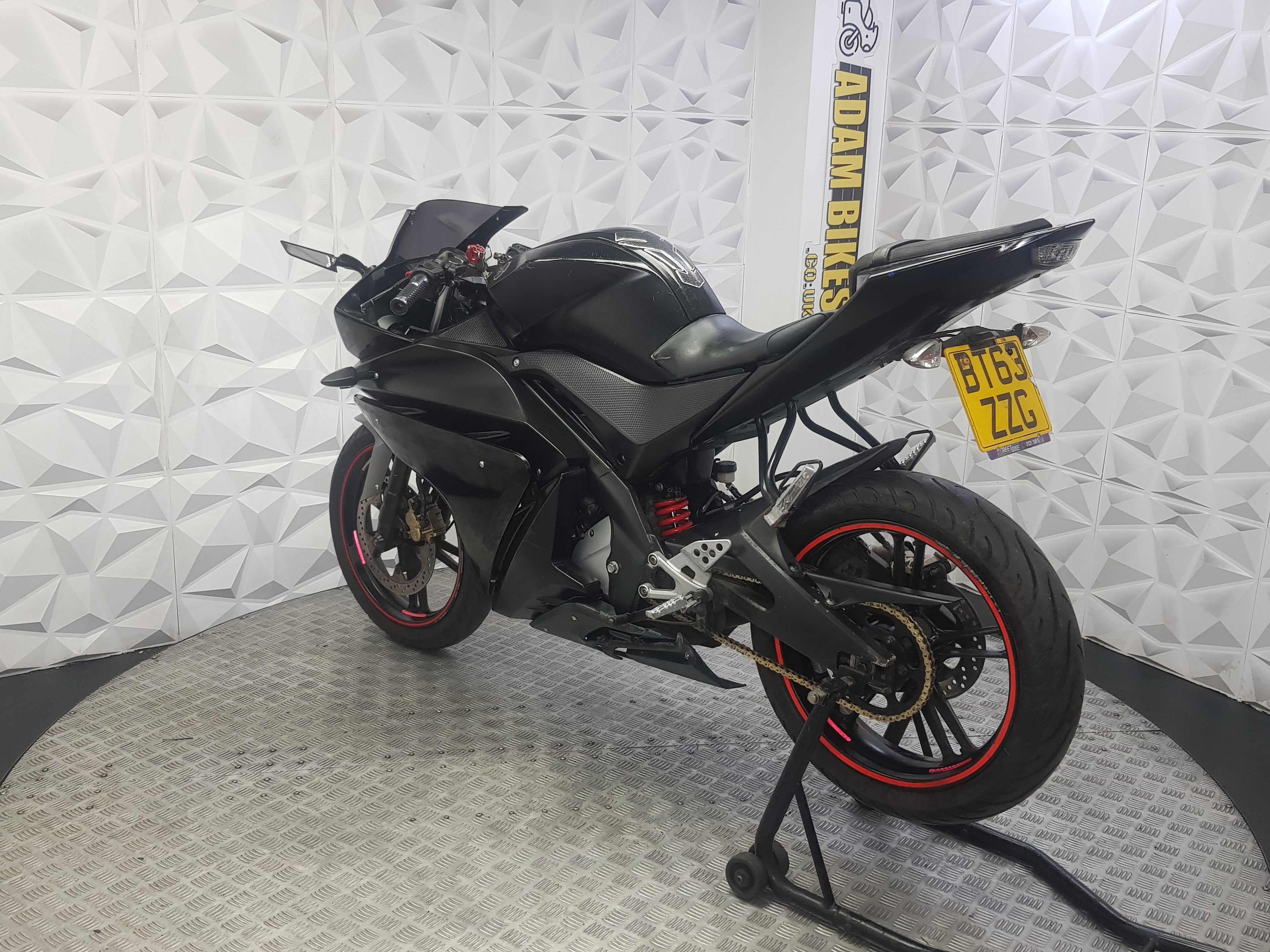 2013 YAMAHA YZF-R125