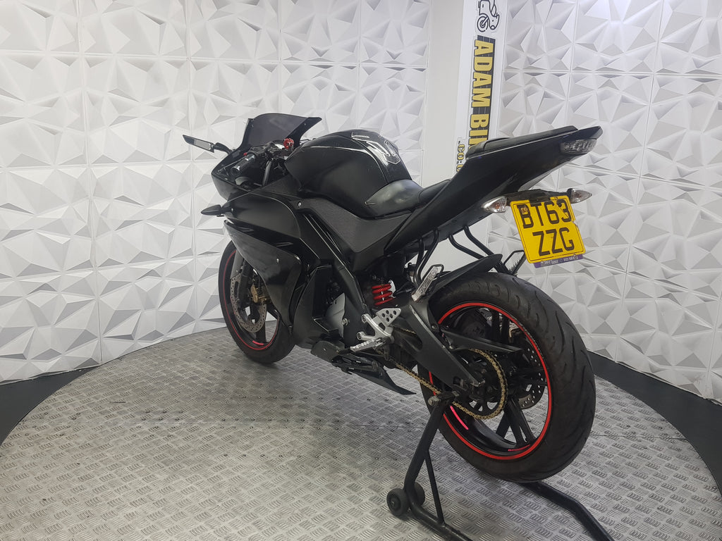 2013 YAMAHA YZF-R125