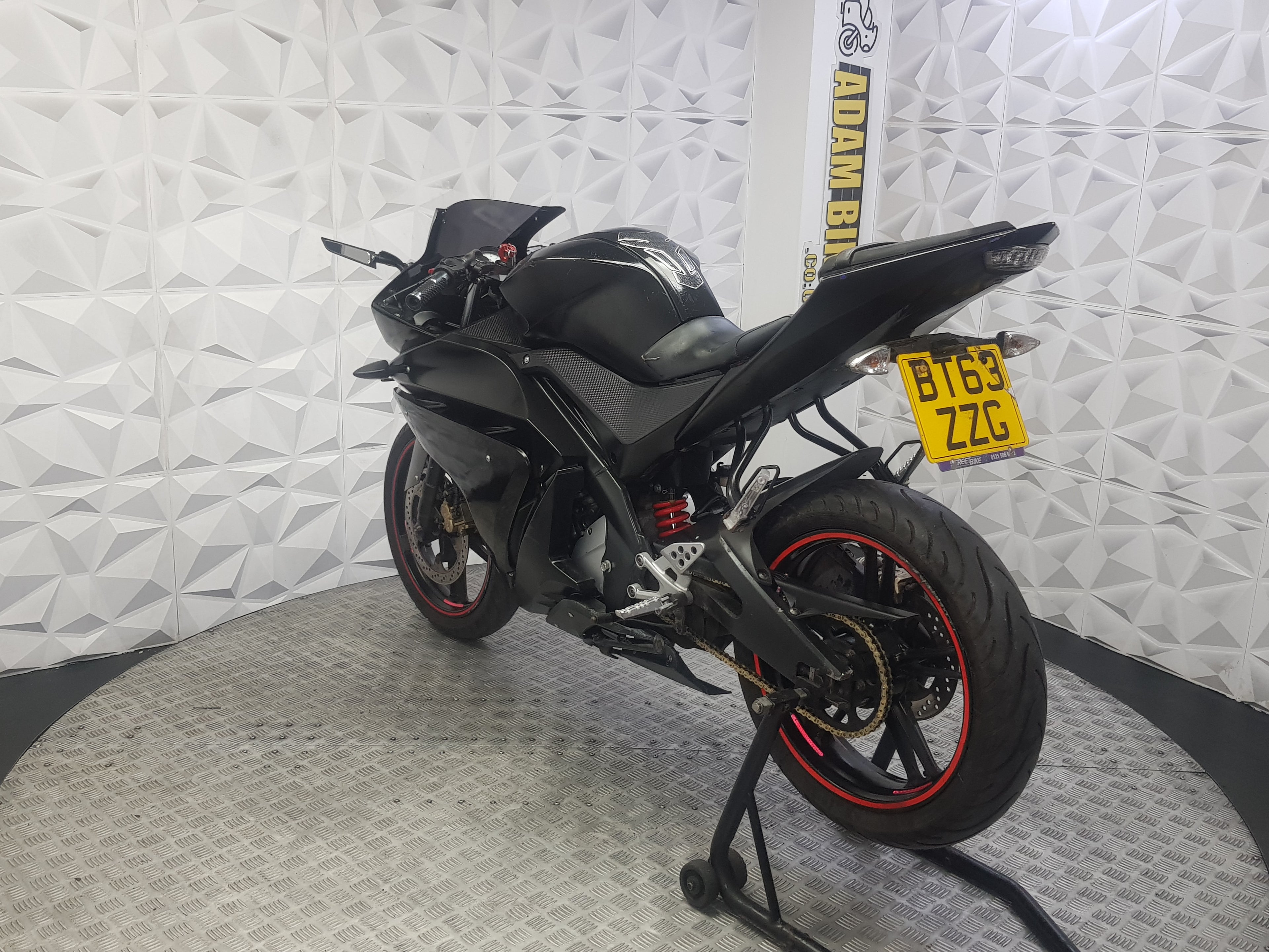 2013 YAMAHA YZF-R125