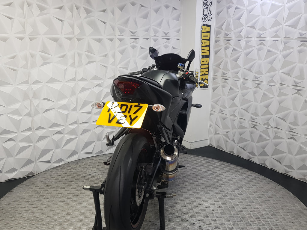2017  YAMAHA YZF R3