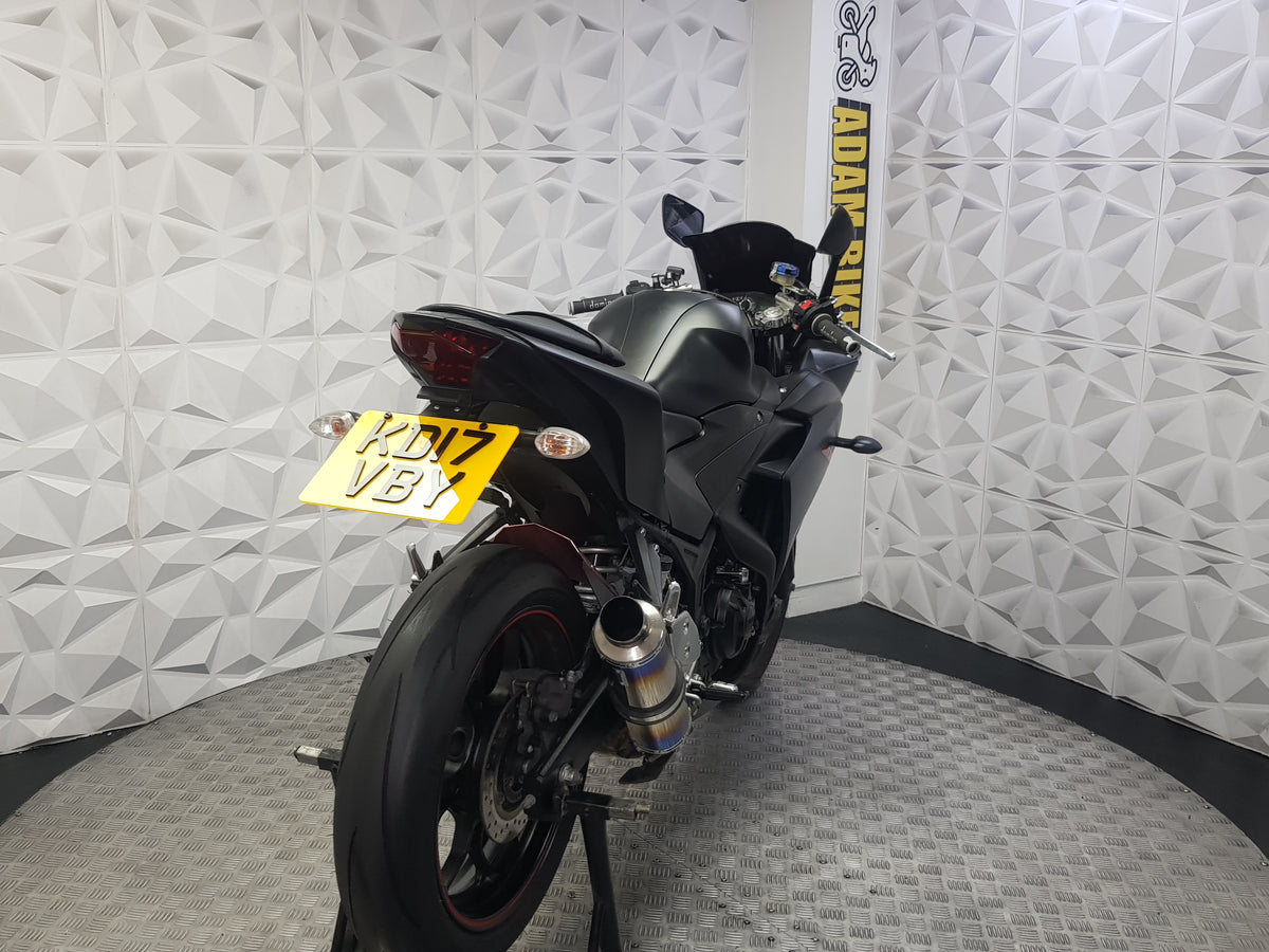 2017 Yamaha R3