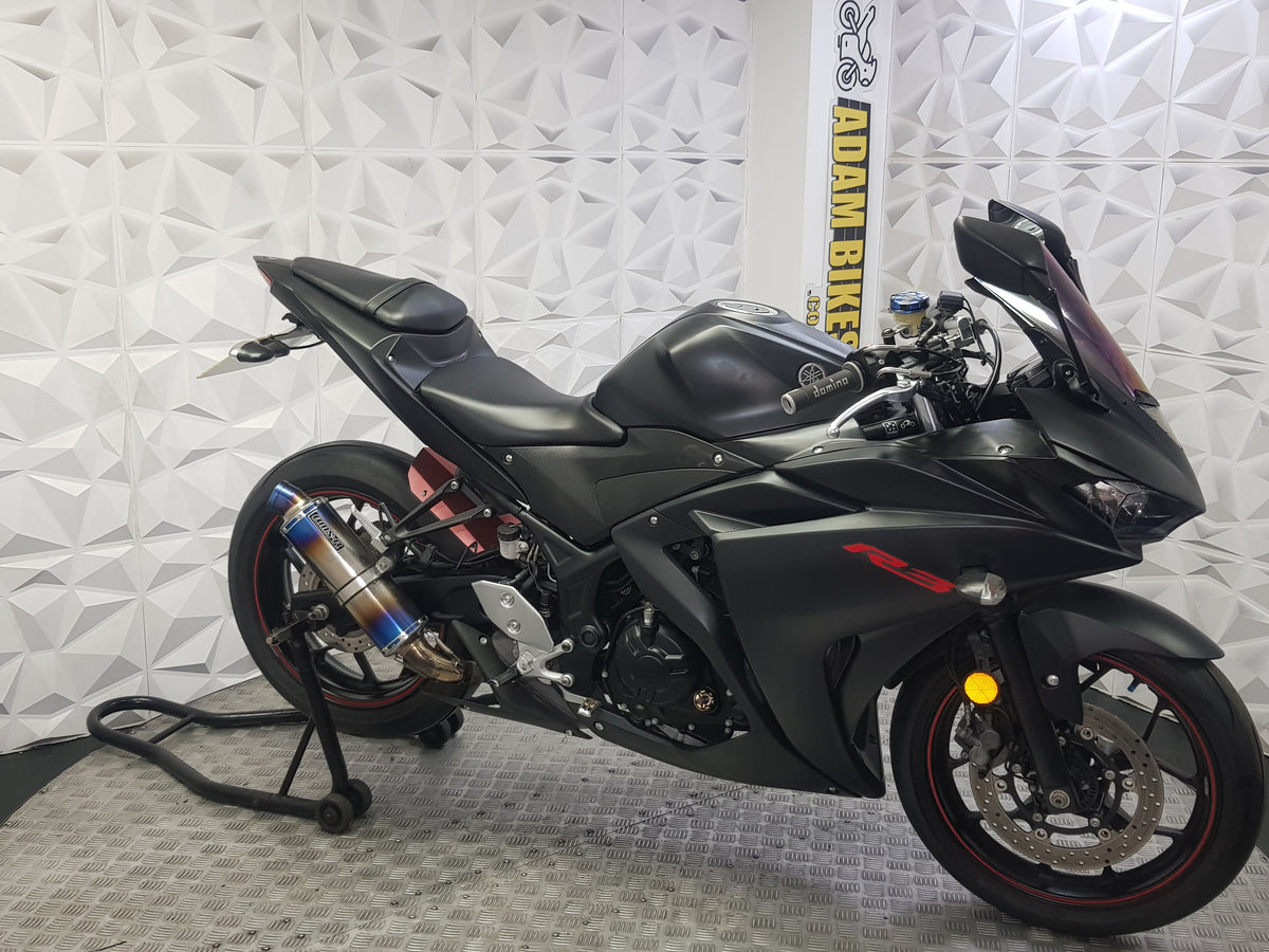 2017 Yamaha R3