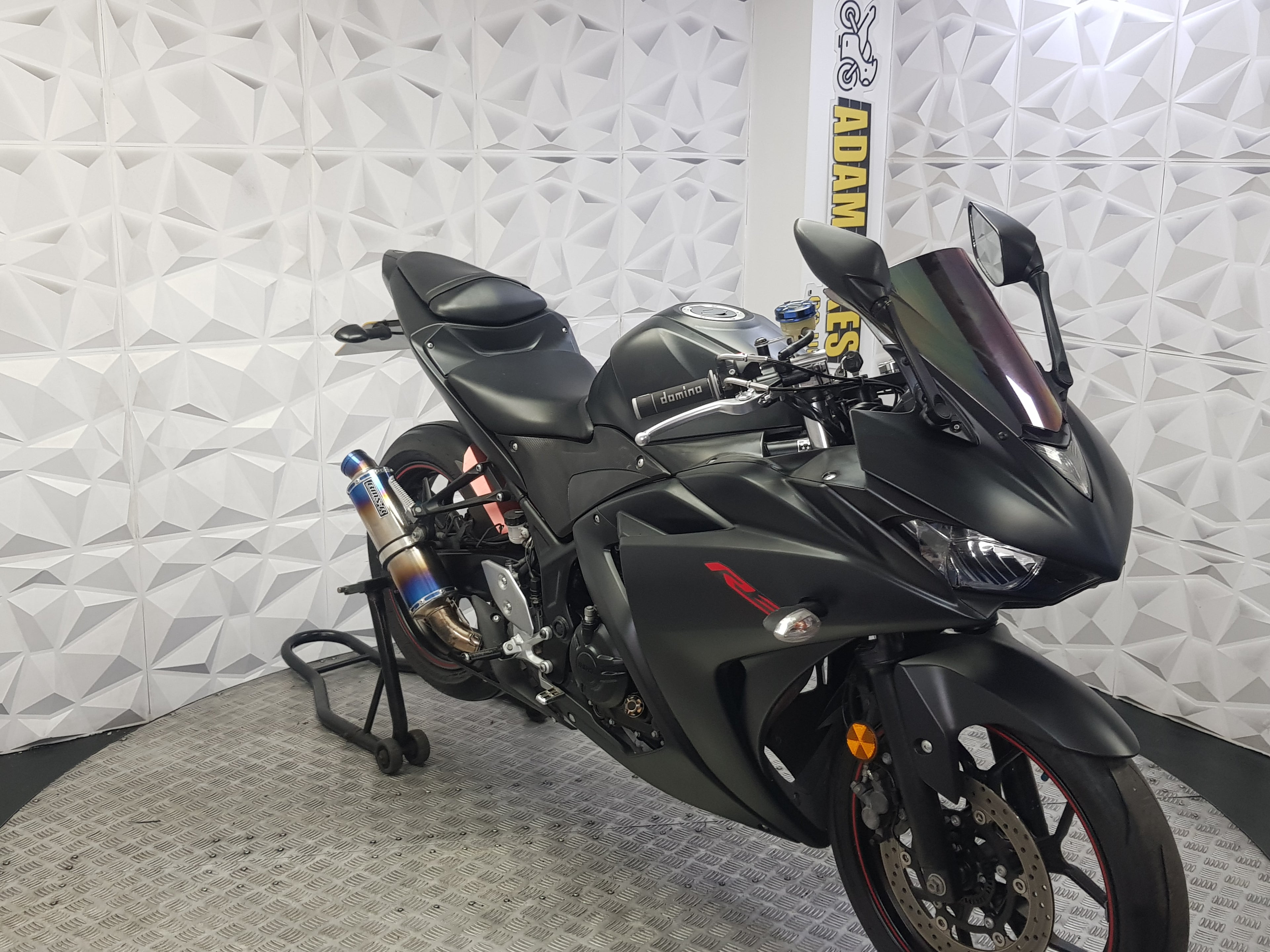 2017  YAMAHA YZF R3
