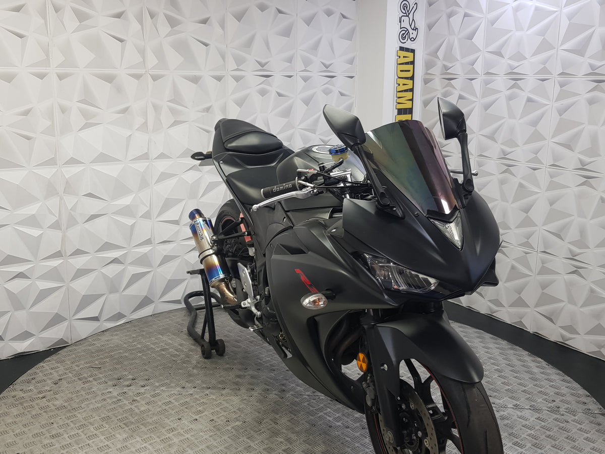 2017 Yamaha R3
