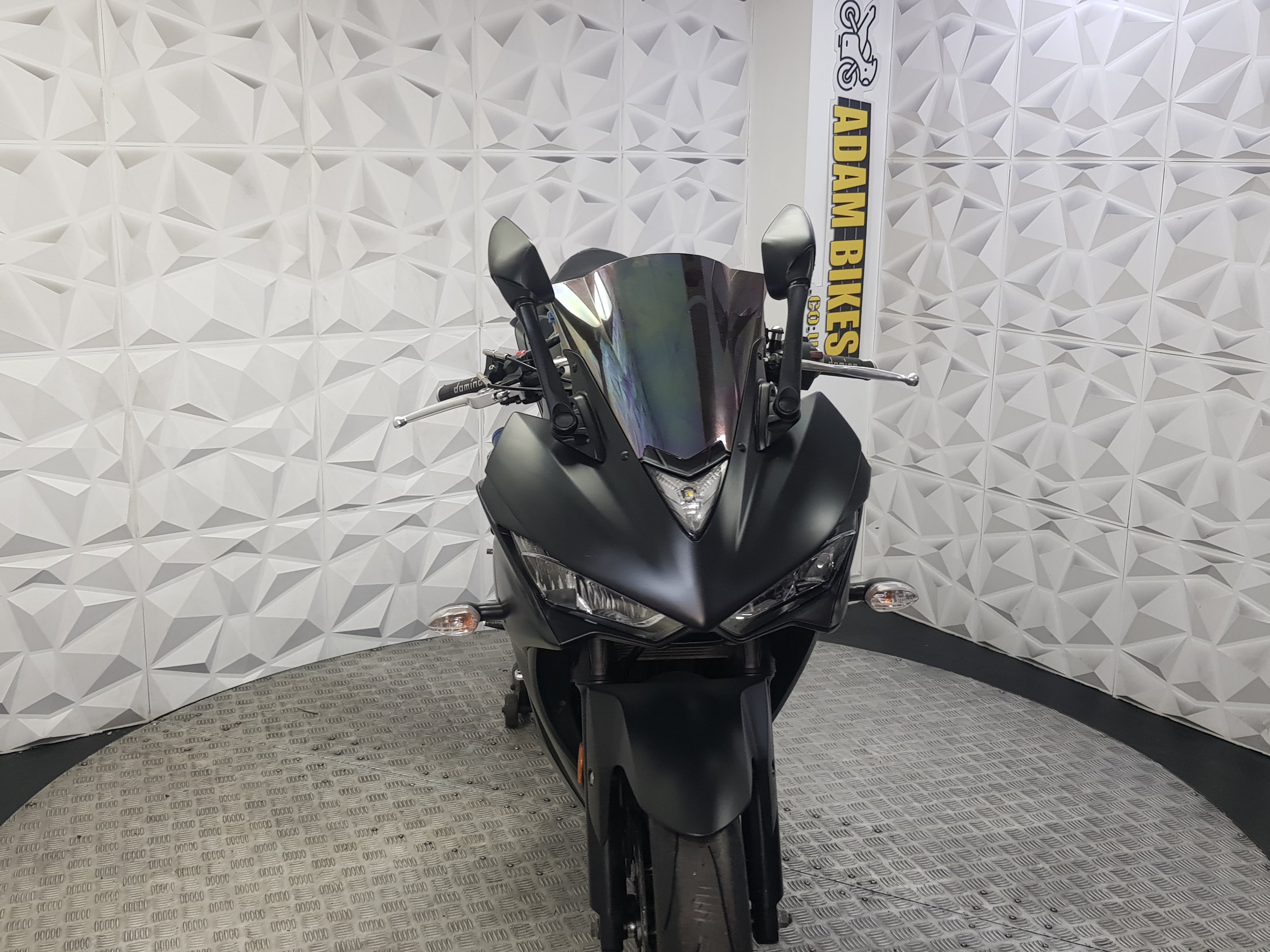 2017  YAMAHA YZF R3
