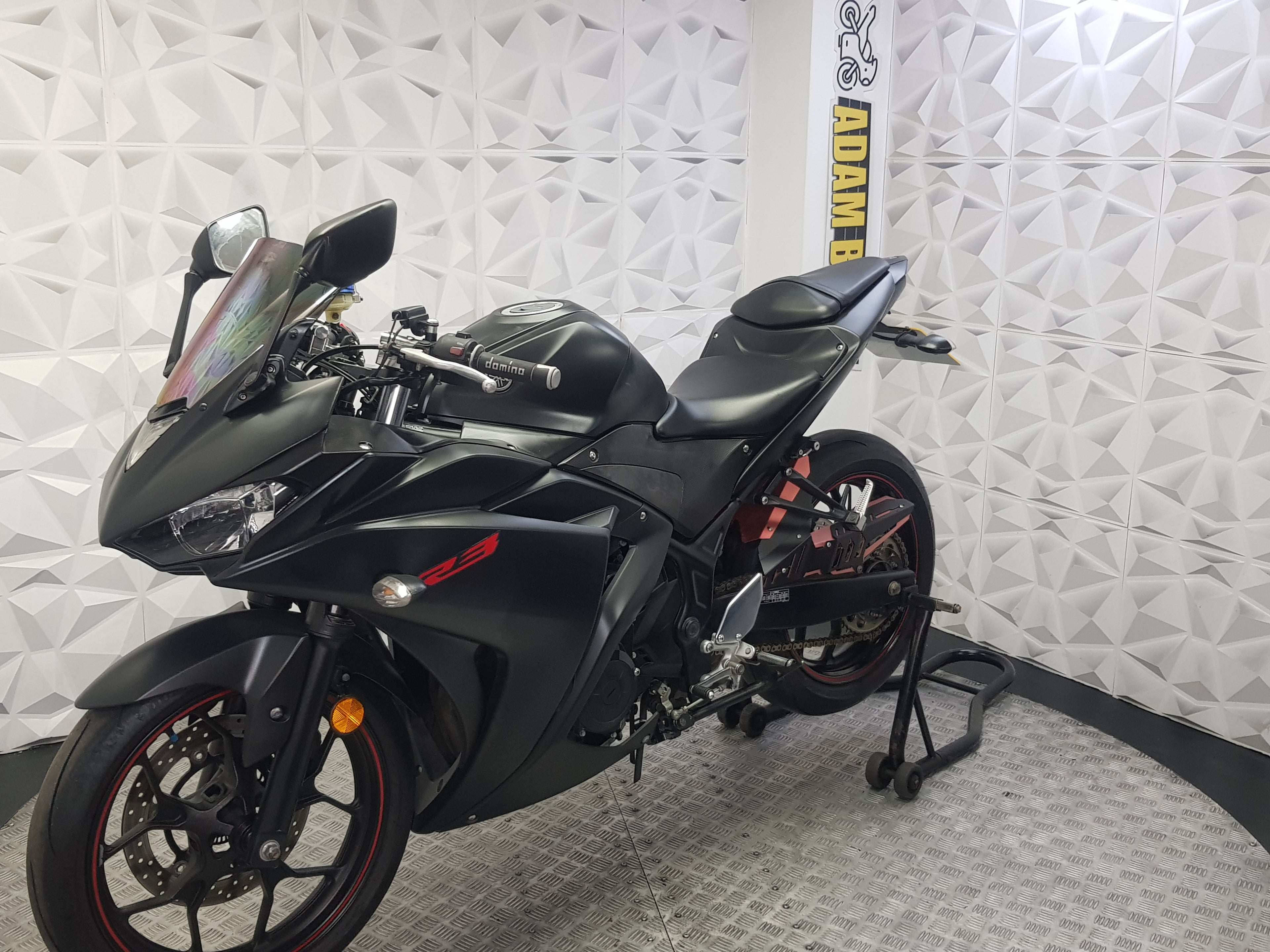 2017  YAMAHA YZF R3