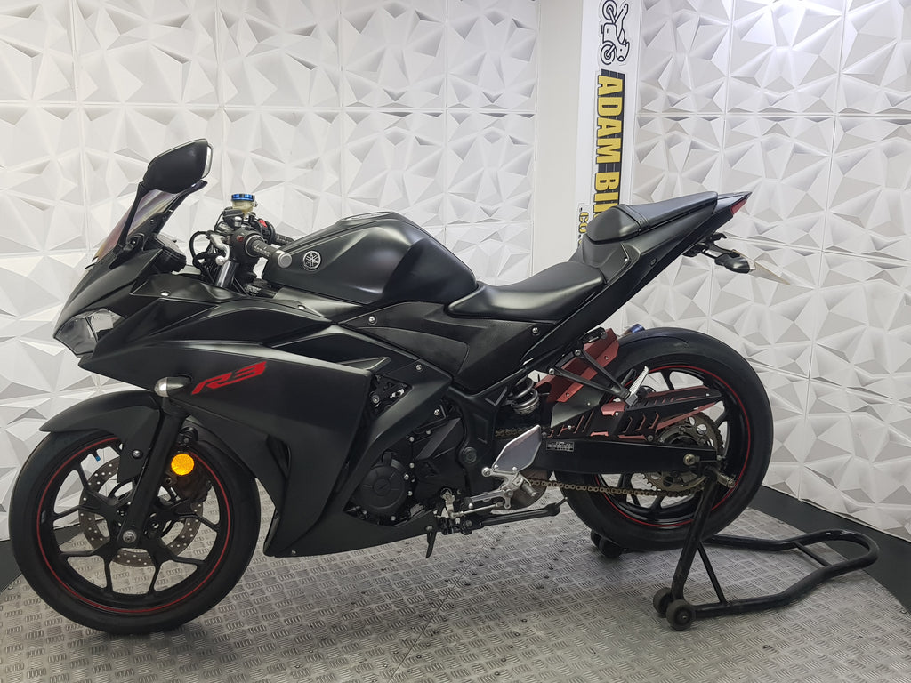 2017  YAMAHA YZF R3